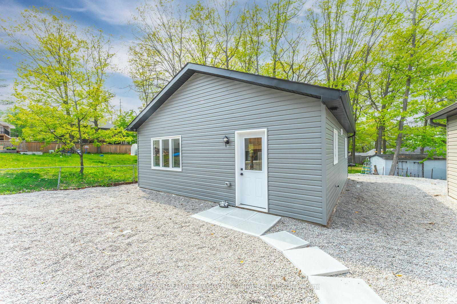 176 Cundles Road W Garden Suite #Garden Suite — photo 1