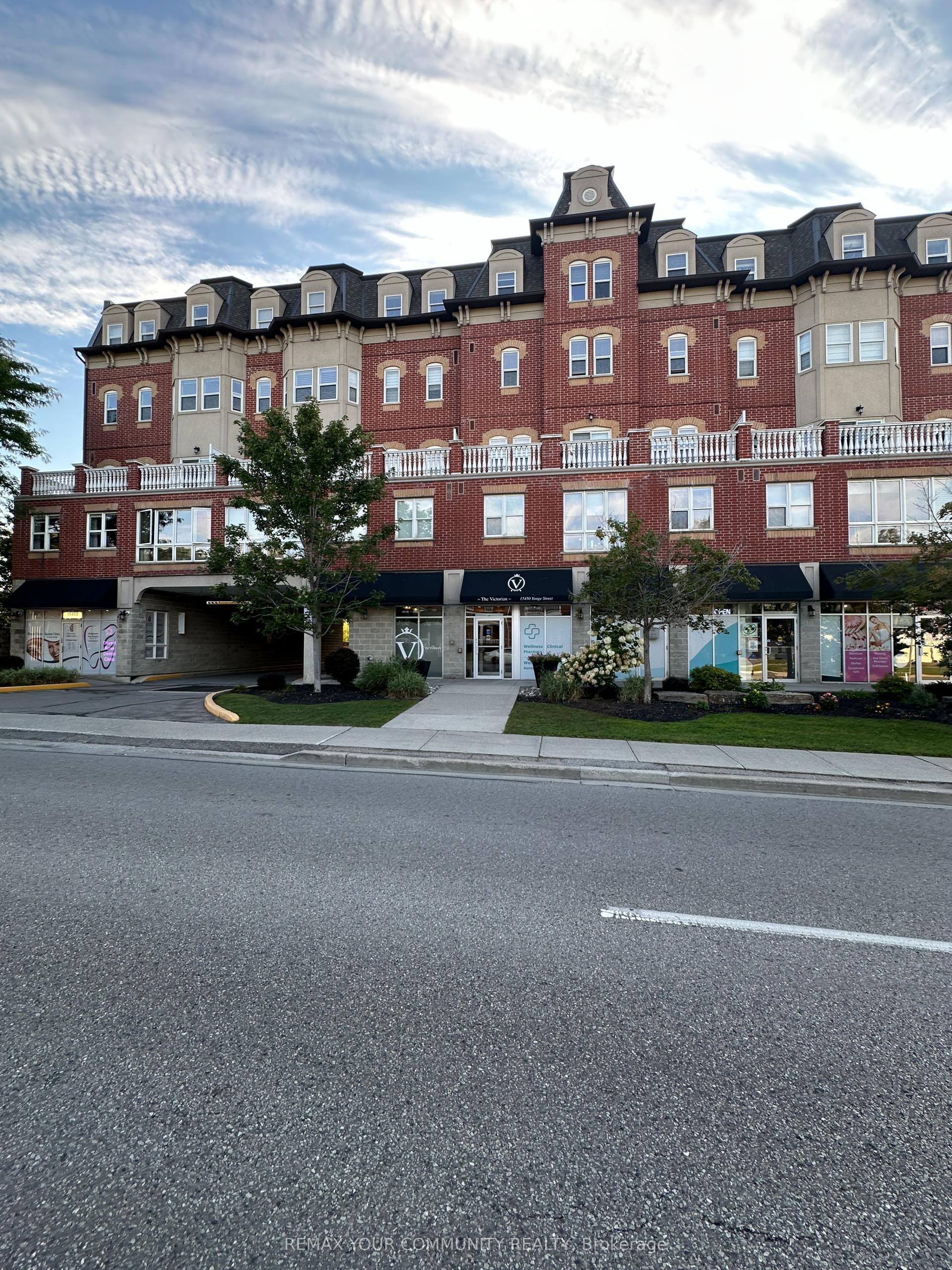 15450 Yonge Street 205 #205, Aurora — Condo for sale, photo 1