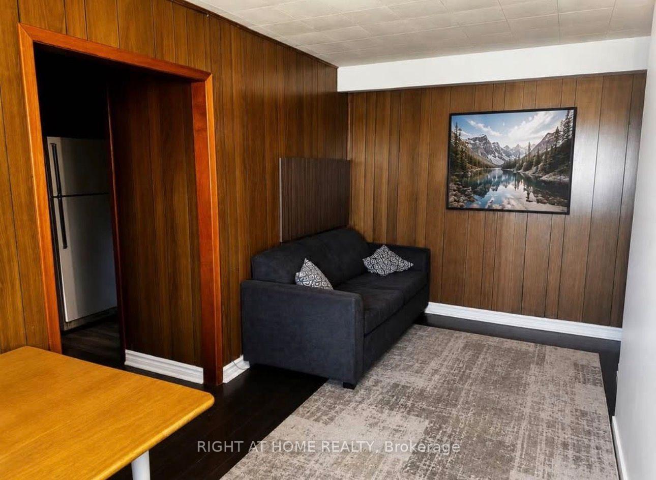 2 Bradford Street, East Gwillimbury — Detached for lease, photo 1
