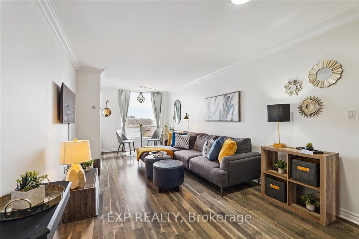 3 Hickory Tree Road 802 #802 — photo 1