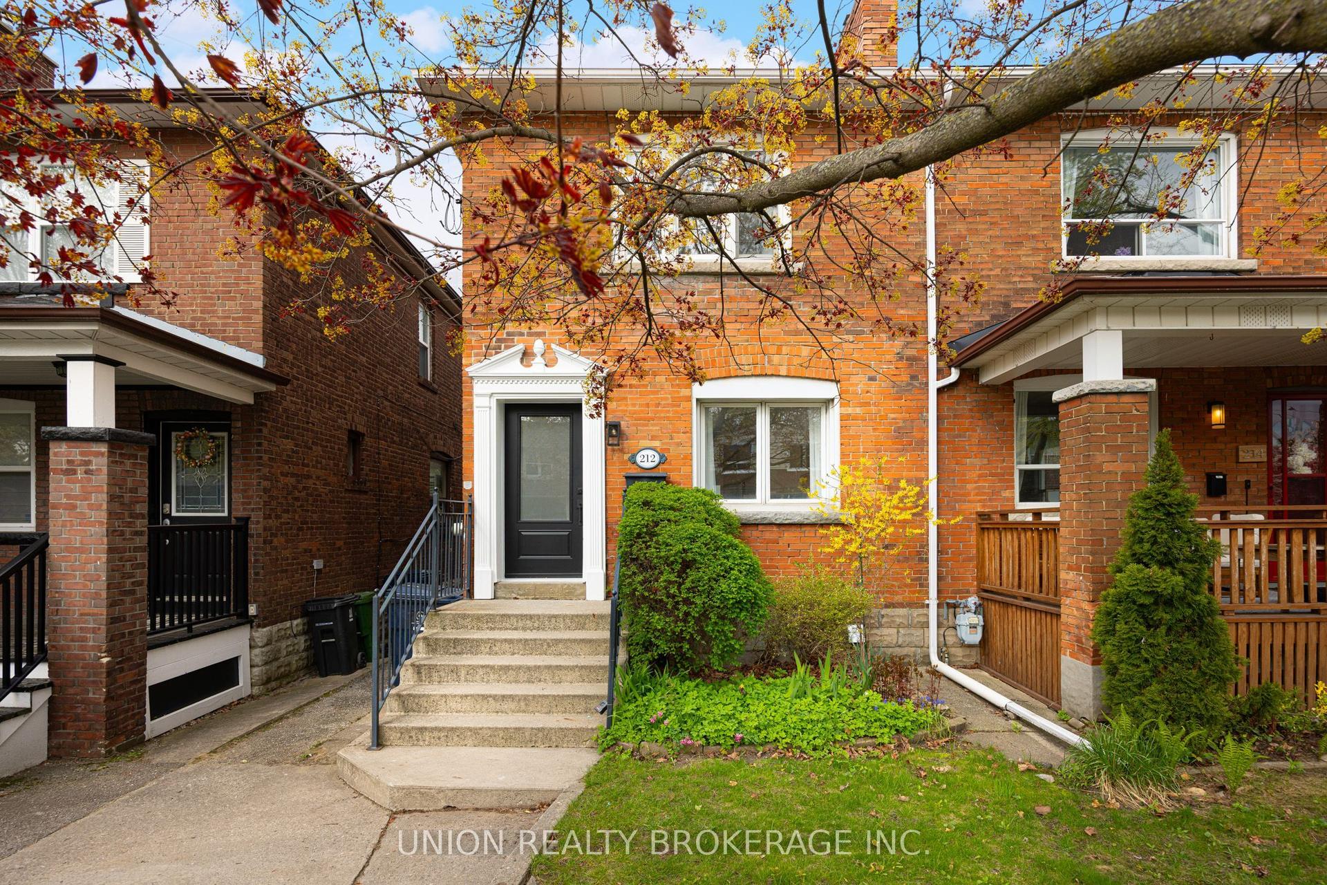 212 Dewhurst Boulevard — photo 1