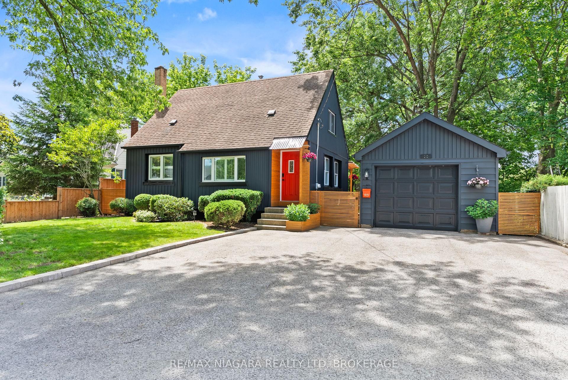 83 Devon Road — photo 1