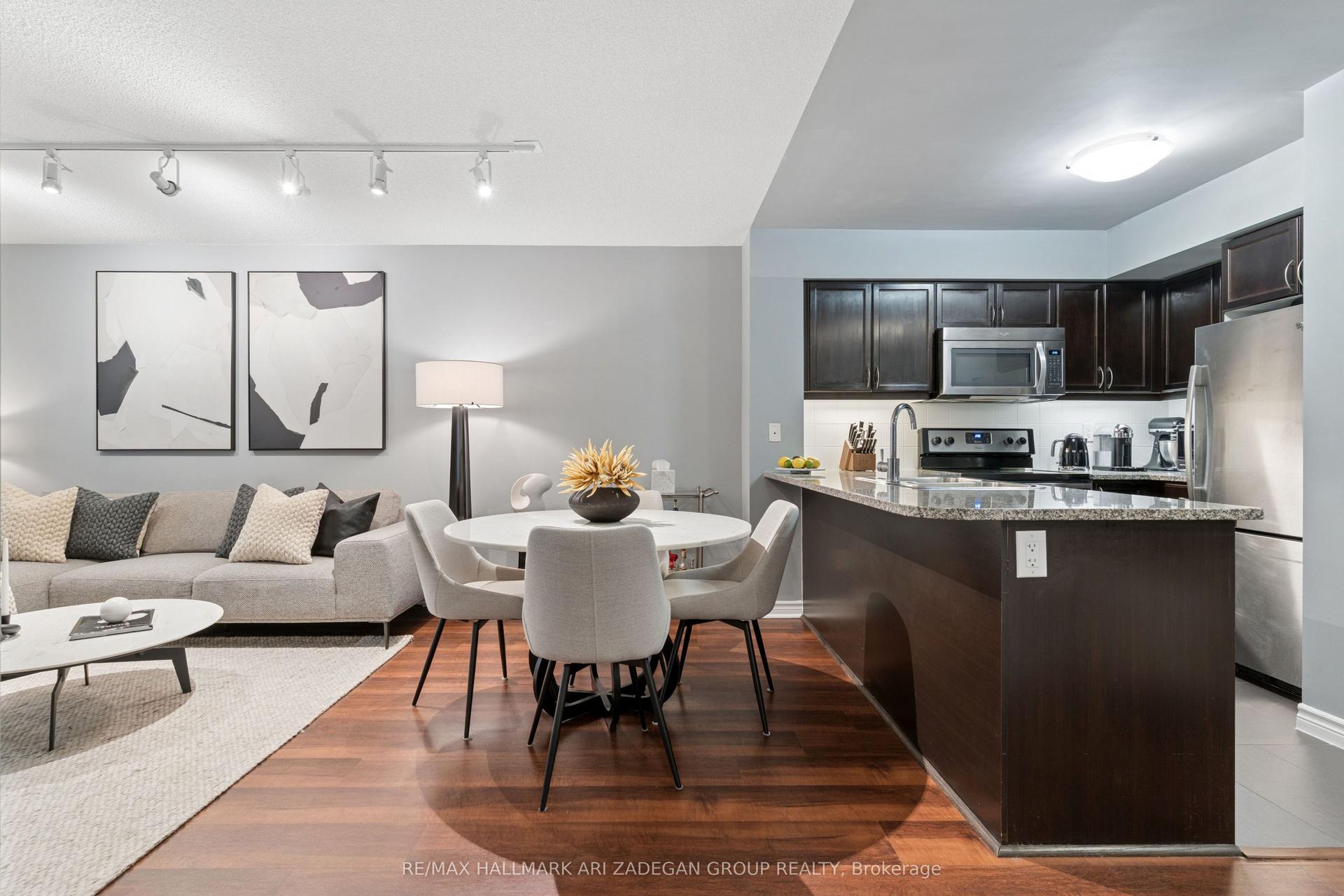 19 Grand Trunk Crescent 3108 #3108 — photo 1