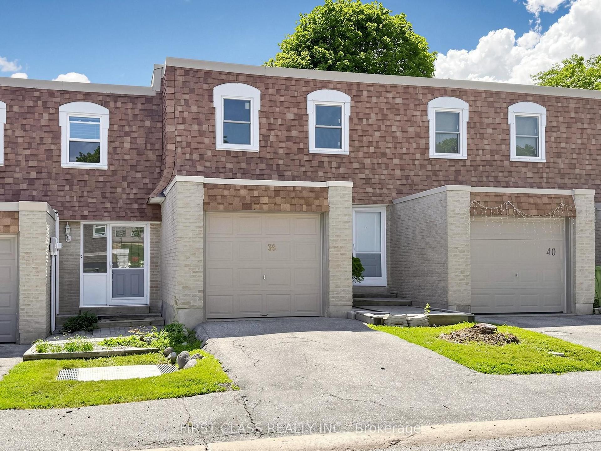 850 Huntingwood Drive 38 #38, Toronto — Condo Town for sale, photo 1