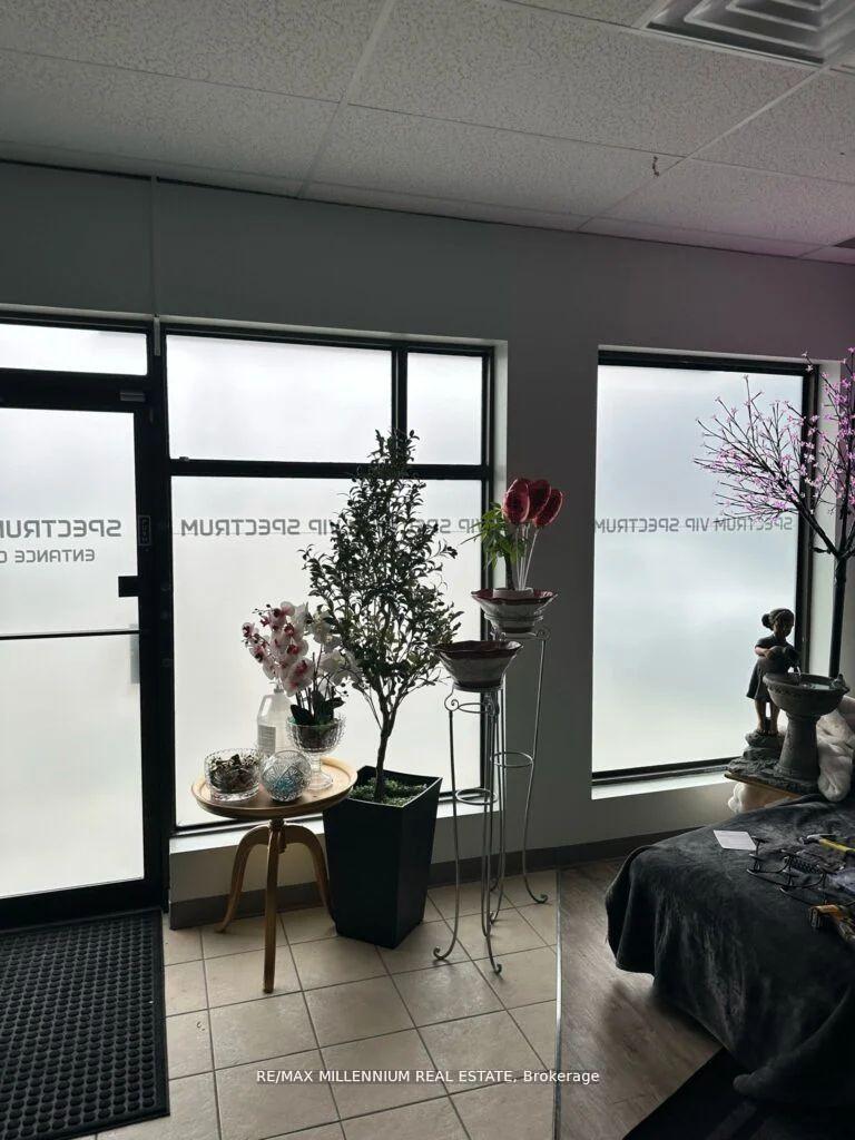 227 Bunting Road — photo 1