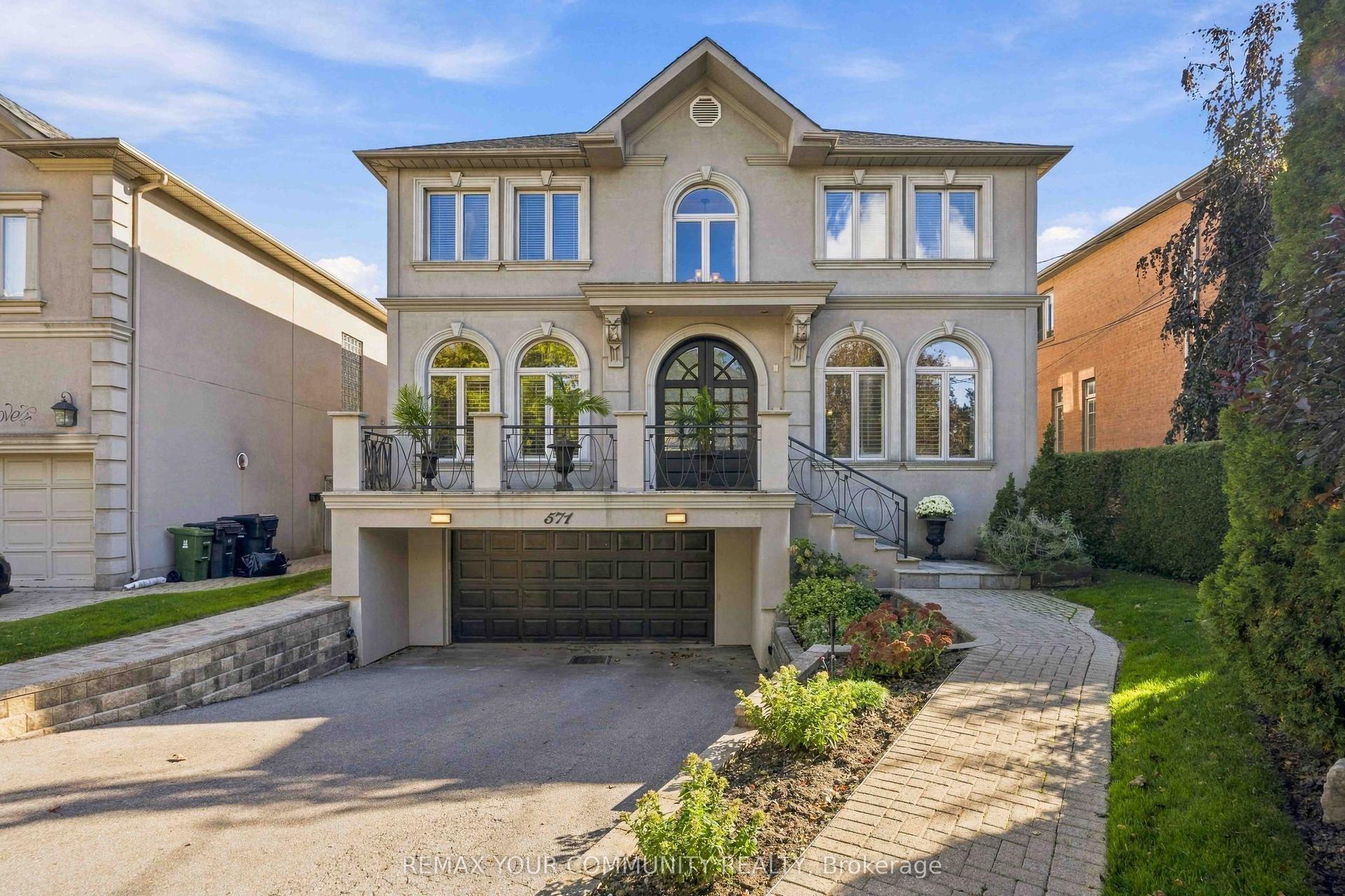 571 Old Orchard Grove, Toronto — Detached for sale, photo 1