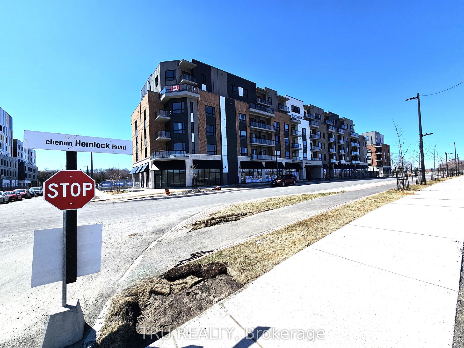 1350 Hemlock Road 212 #212 — photo 1