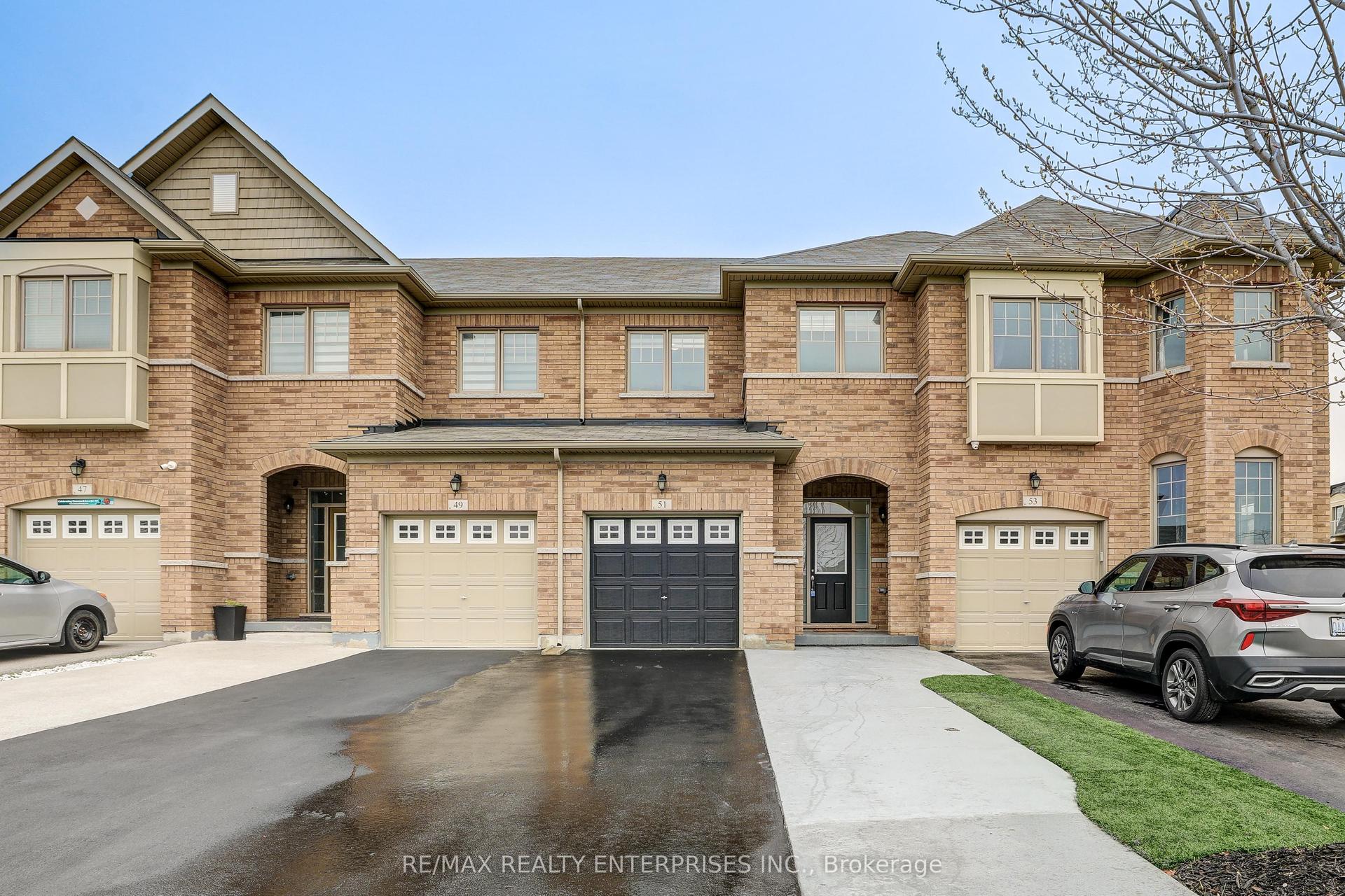 51 Davenfield Circle — photo 1