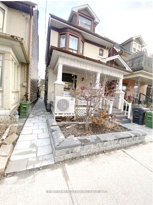 81 Hallam Street Room 201 #Room 201, Toronto — Detached for lease, photo 1