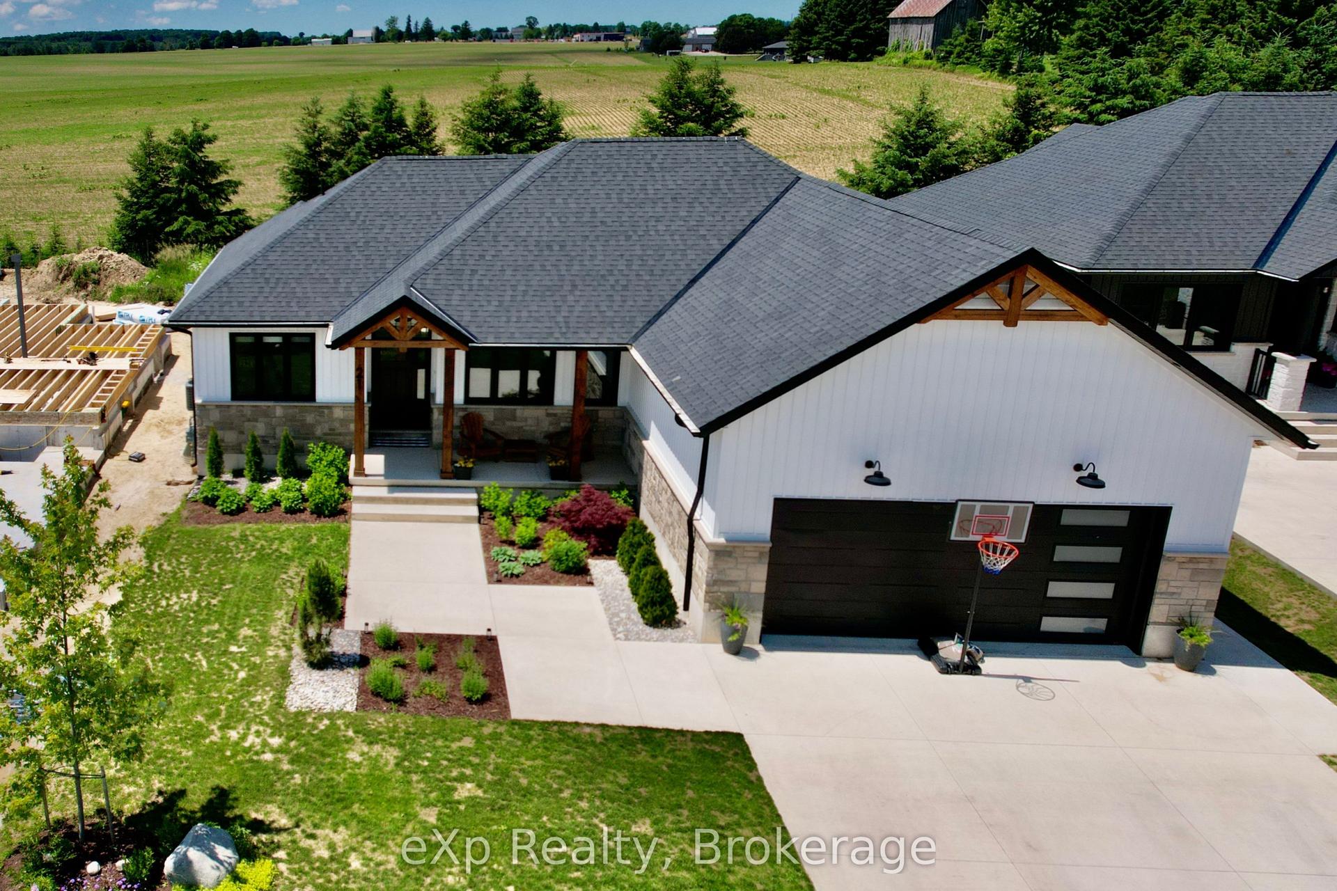 21 Devinwood Avenue — photo 1