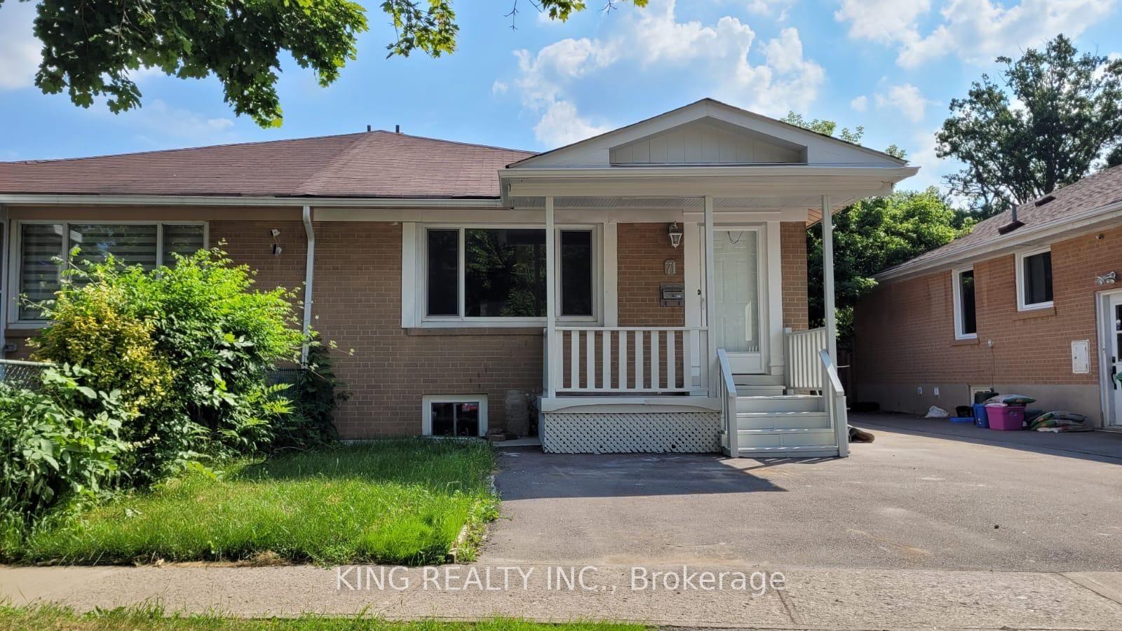 71 Mcmurchy Avenue S — photo 1