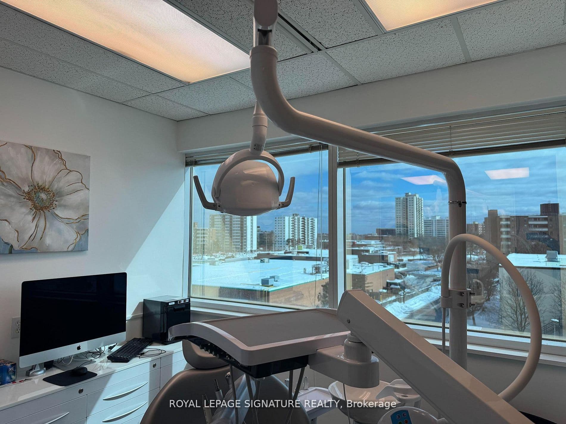 71 King Street W Unit 405 #Unit 405 — photo 1