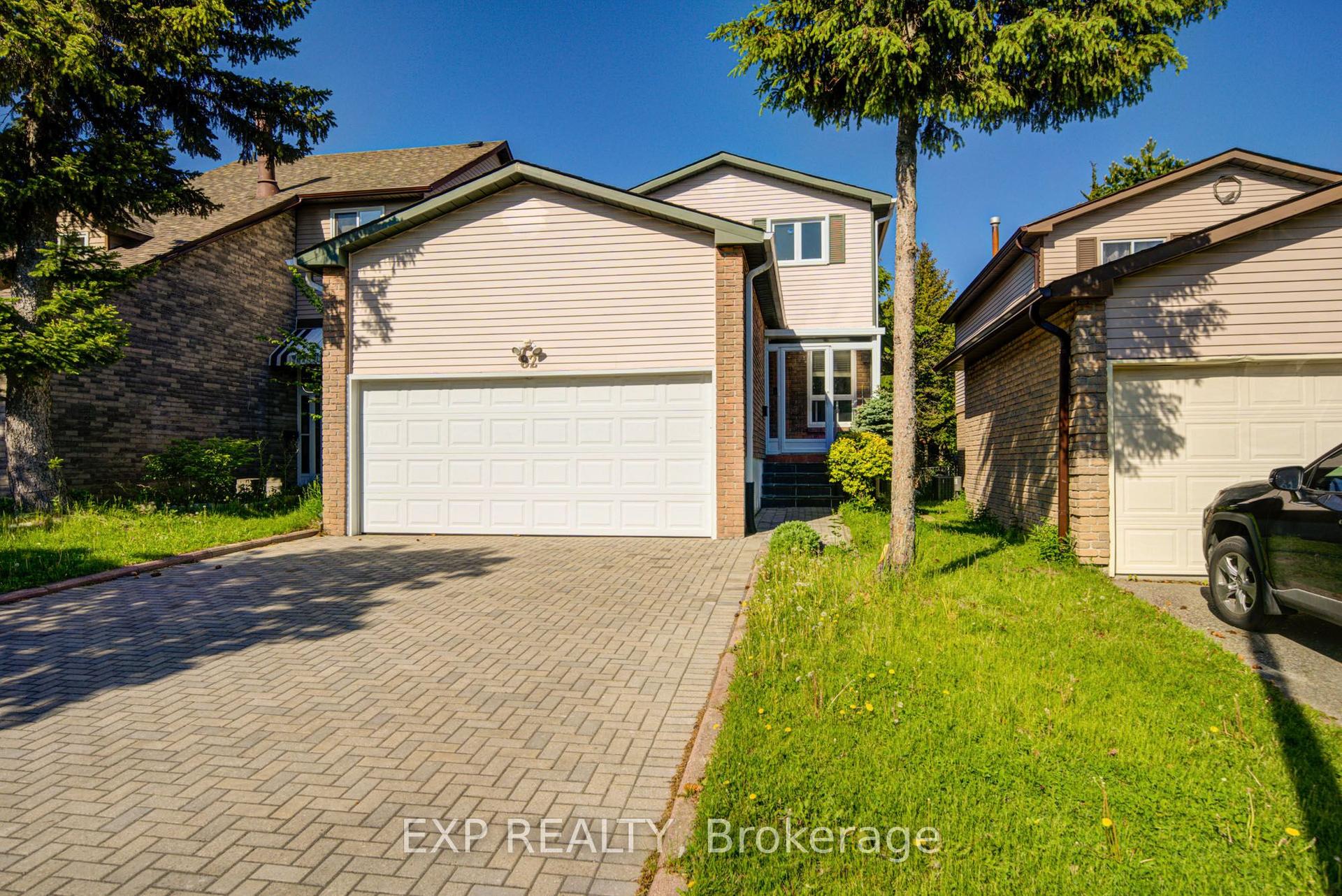 82 Muirlands Drive — photo 1