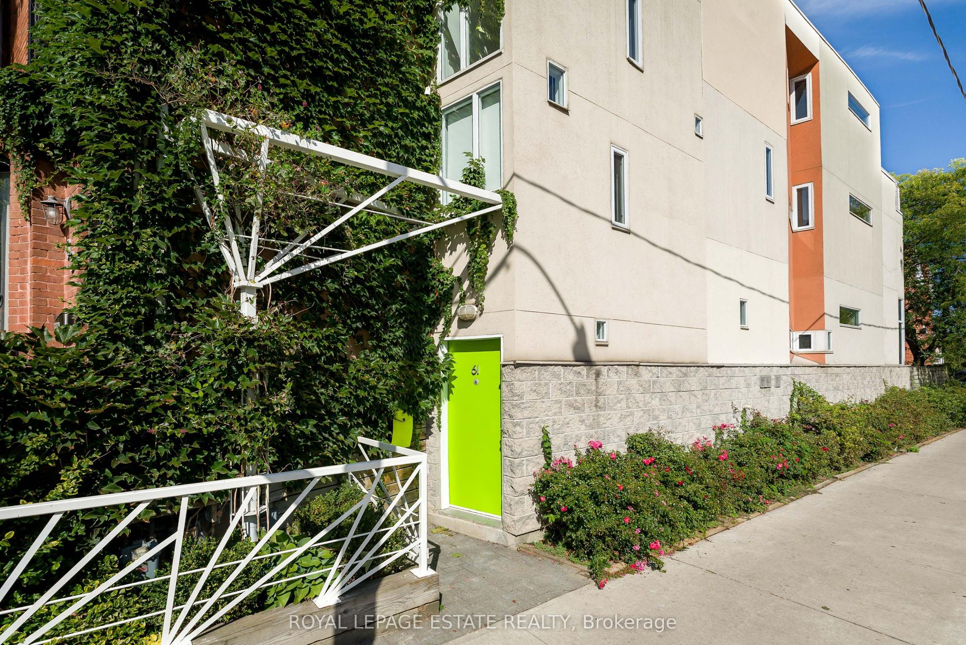 61 Seaton Street, Toronto — Semi-Detached for sale, photo 1