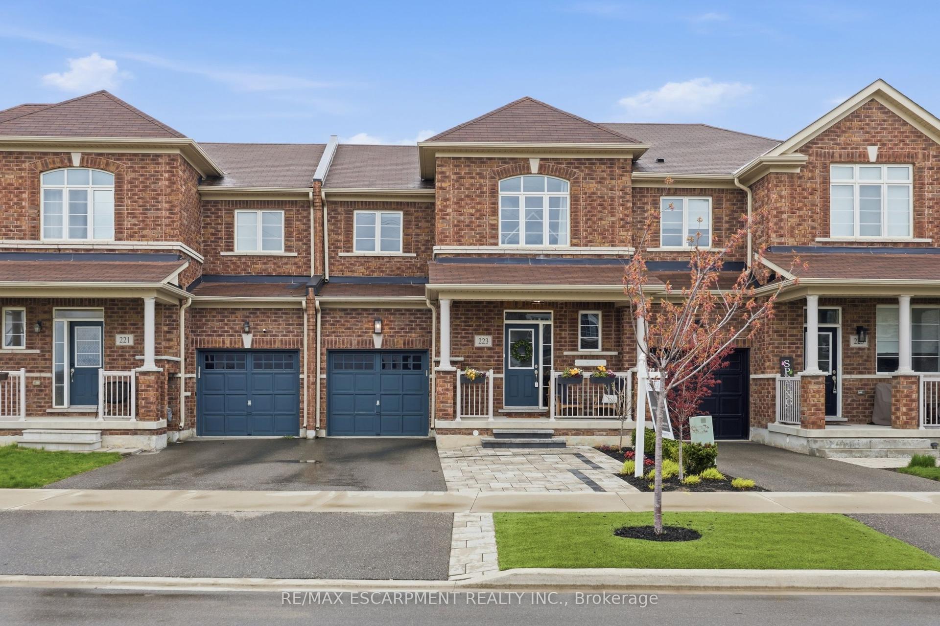 223 Skinner Road — photo 1