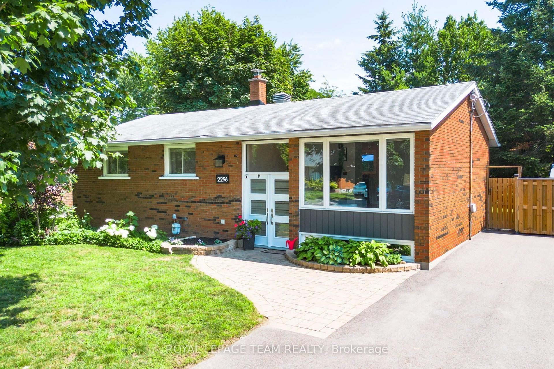 2296 Kay Street, Parkway Park - Queensway Terrace S and Area — Detached for sale, photo 1