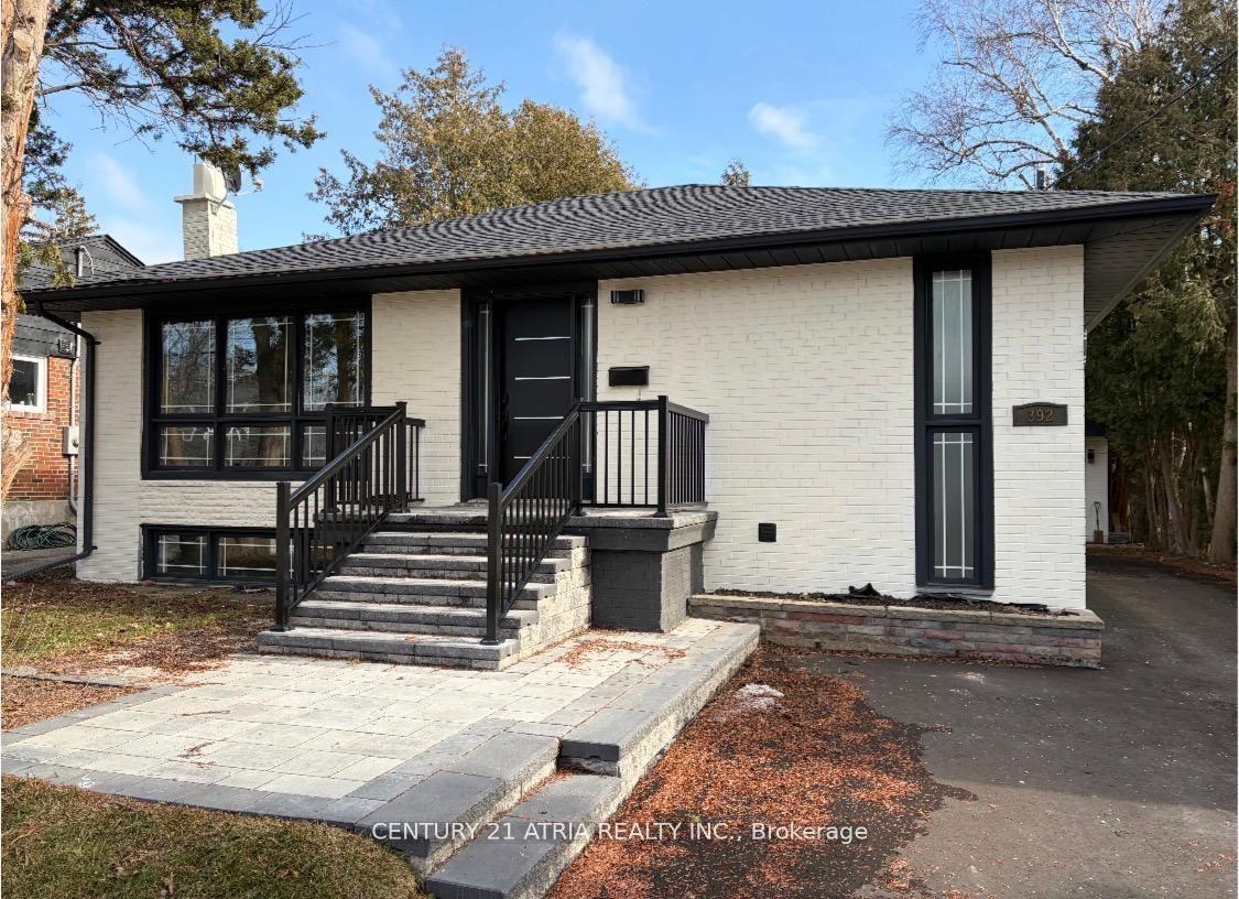 392 Bent Crescent — photo 1