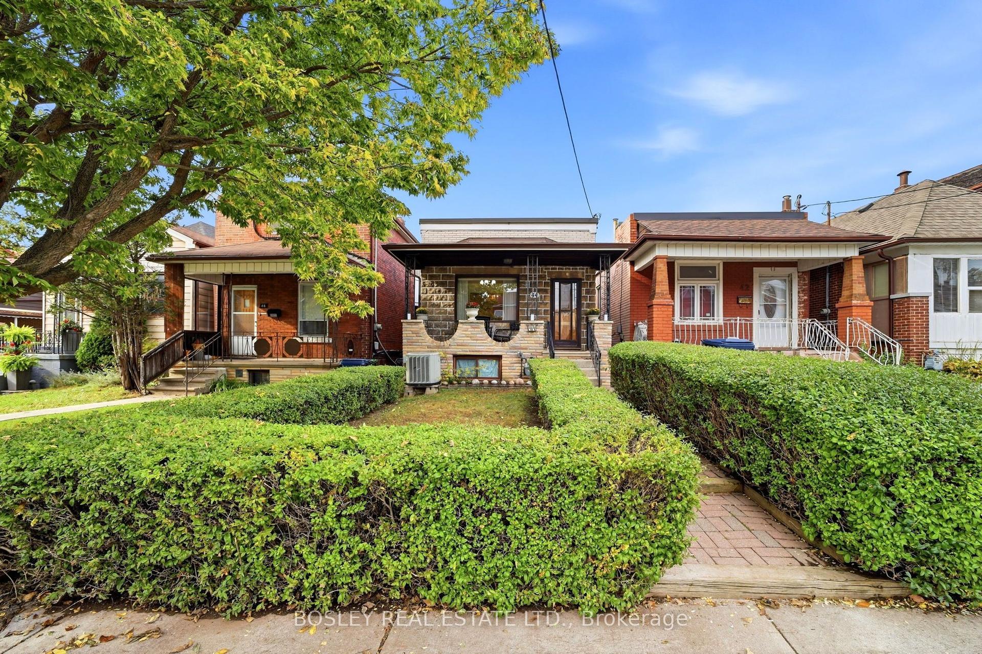 44 Conway Avenue, Toronto — Detached for sale, photo 1