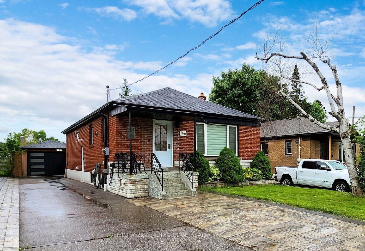 138 Budea Crescent — photo 1