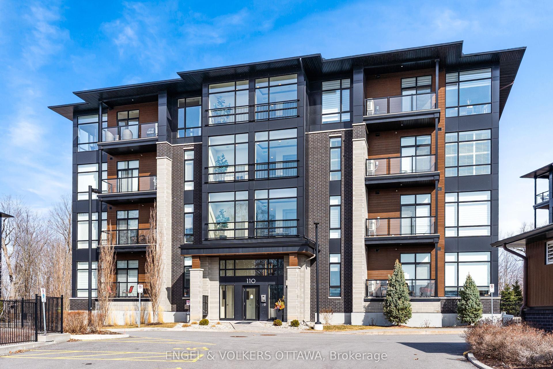 110 Cortile Private 402 #402, Blossom Park - Airport and Area — Condo for sale, photo 1