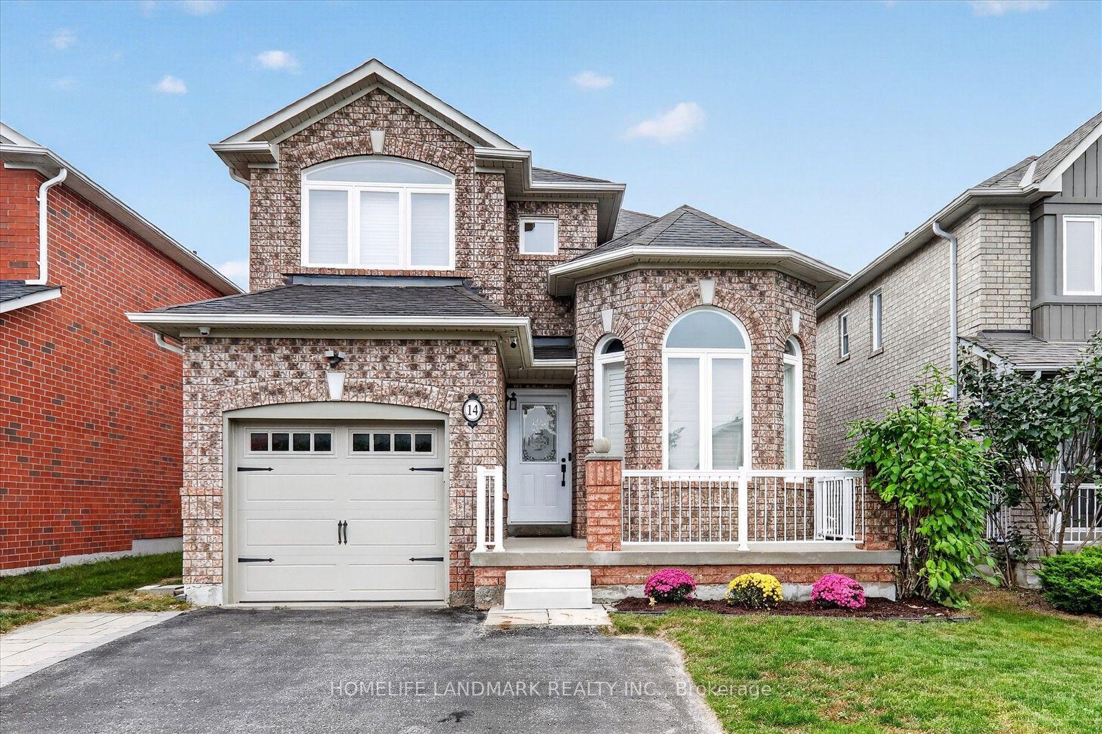 14 Floree Street, Whitby — Detached for sale, photo 1