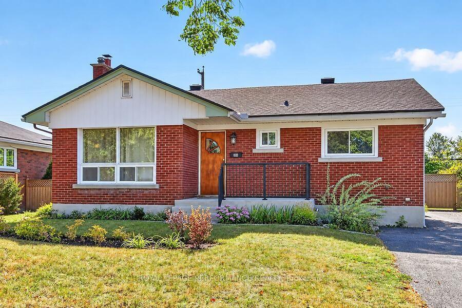 964 Connaught Avenue, Britannia Heights - Queensway Terrace N and Area — Detached for lease, photo 1