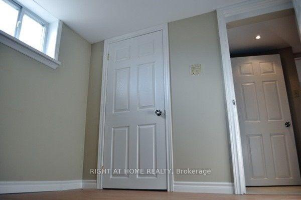 242 Demaine Crescent, Richmond Hill — Semi-Detached for lease, photo 1