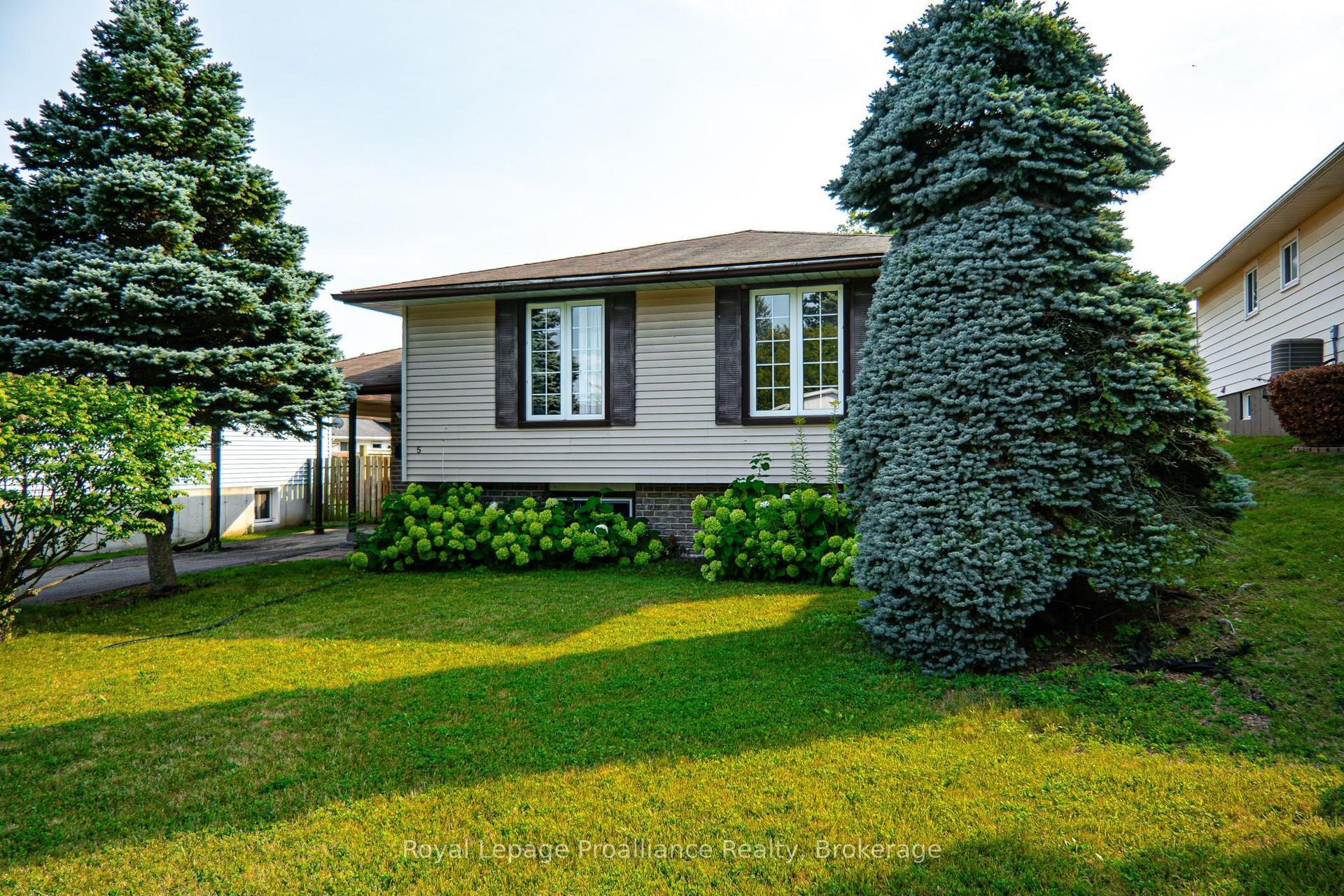 5 Van Alstine Drive, Quinte West — Detached for sale, photo 1