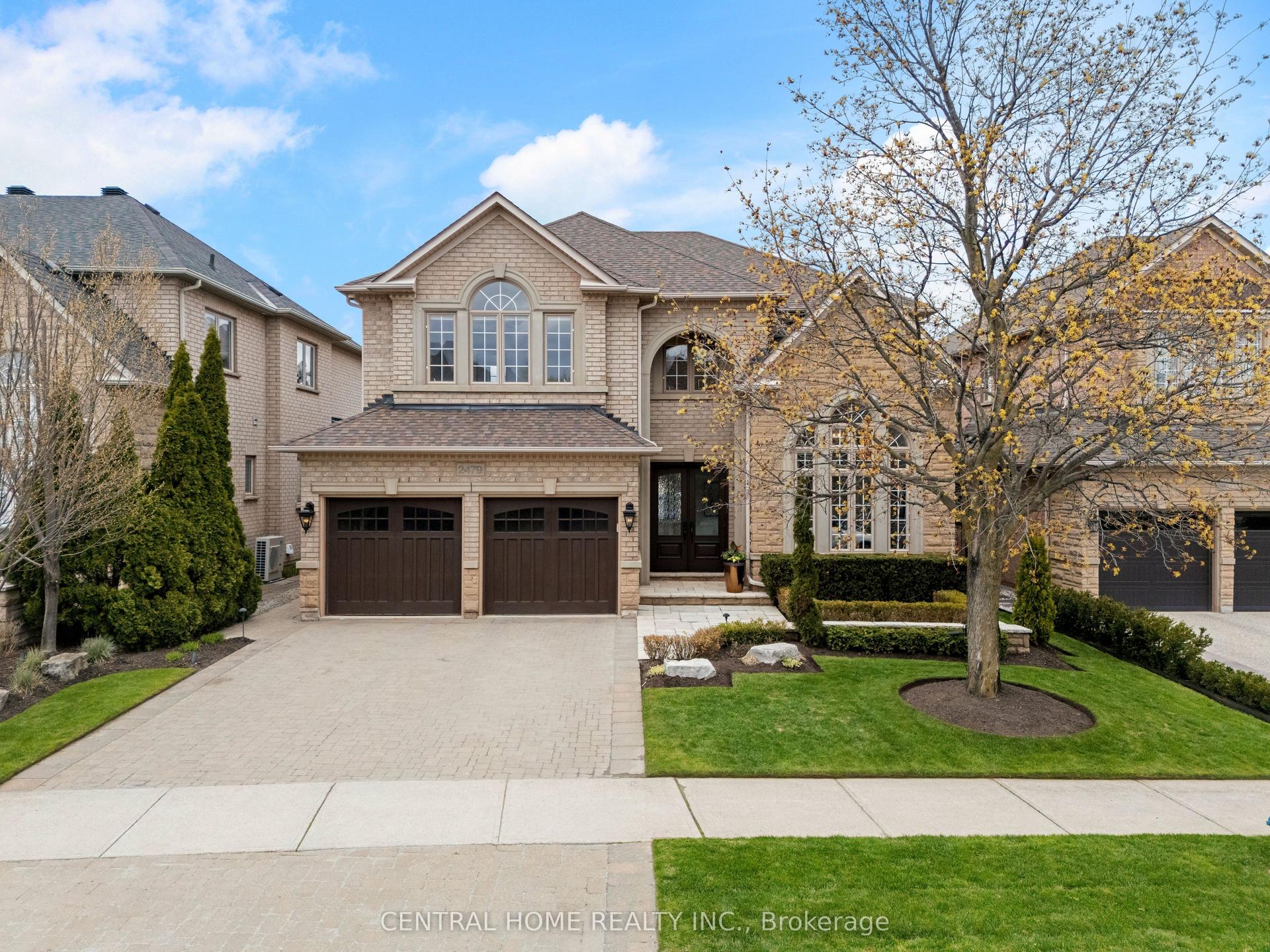 2479 Bon Echo Drive — photo 1