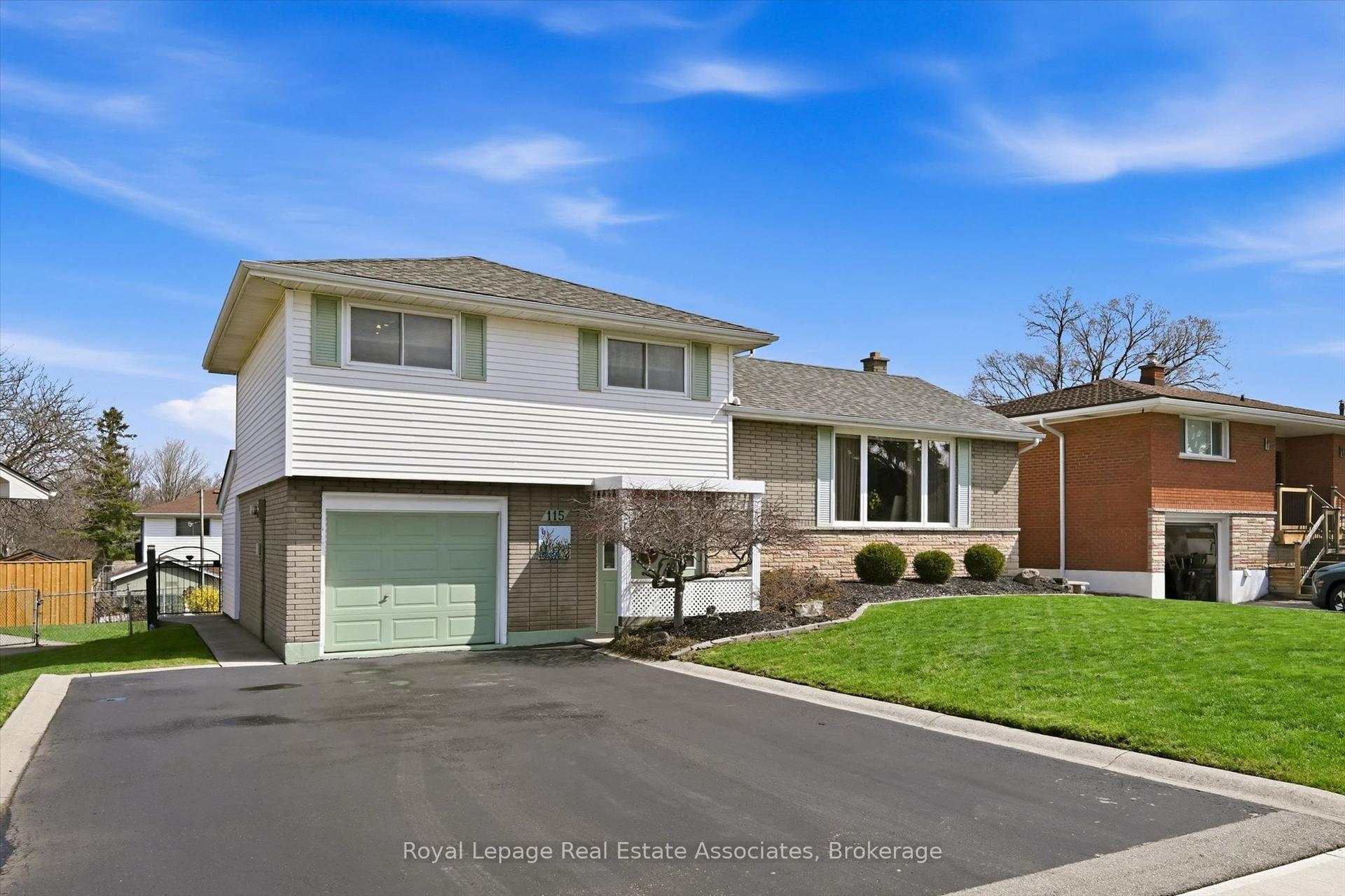 115 Laurier Avenue — photo 1