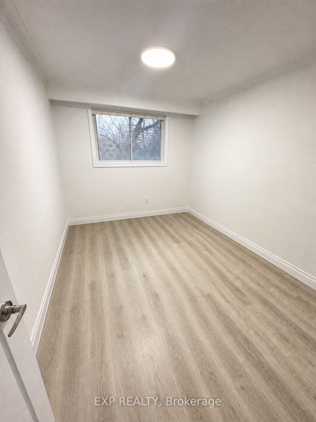 114 Castlegrove Boulevard, Toronto — Detached for lease, photo 1