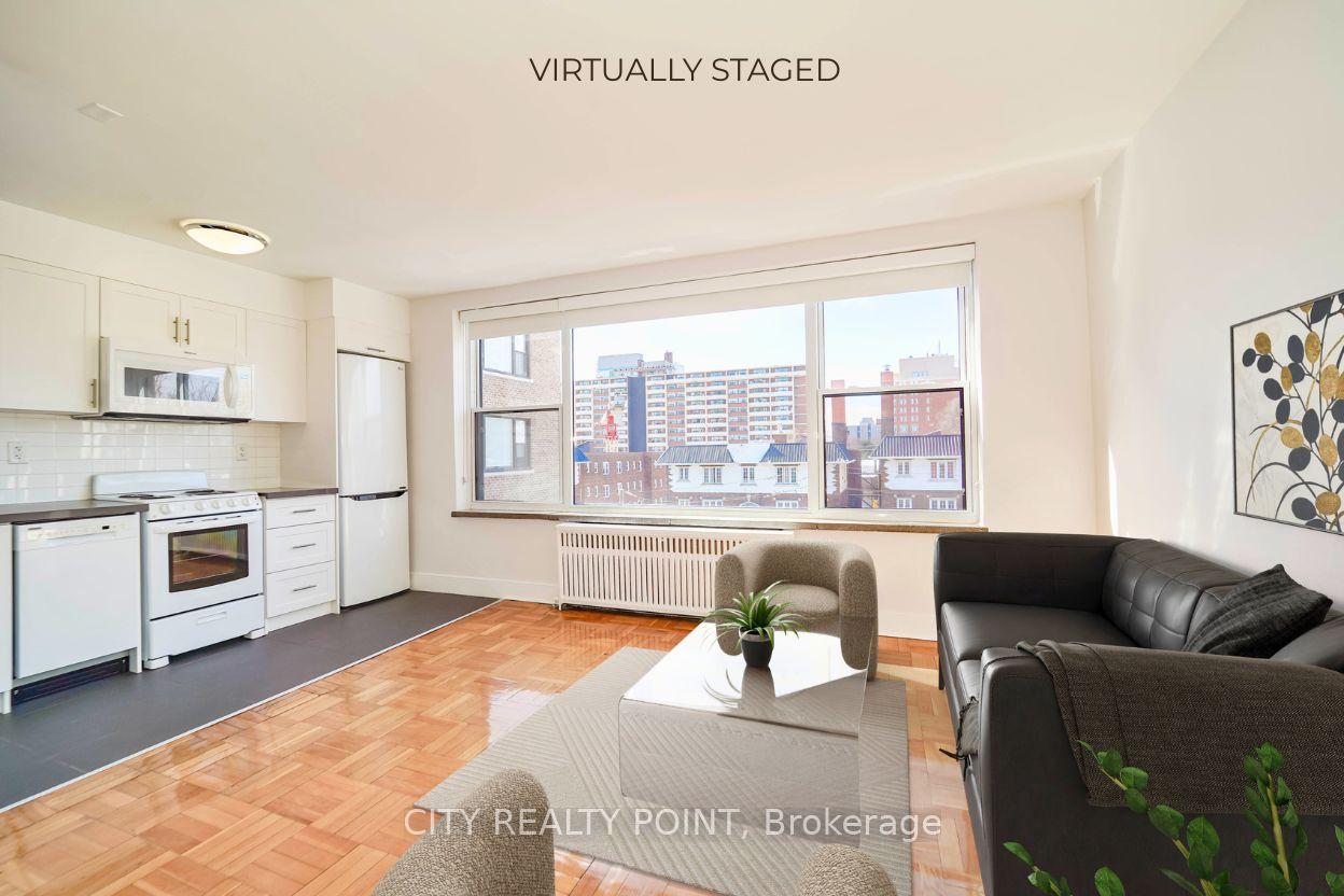 1545 Bathurst Street 202 #202, Toronto — Condo for lease, photo 1