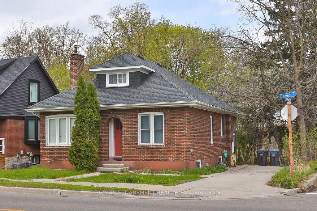 311 Queen Street S — photo 1