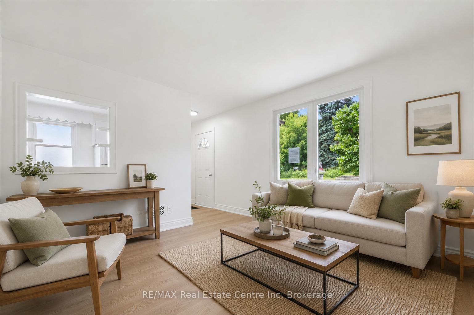 65 STEVENSON Street N, Guelph — Detached for sale, photo 1