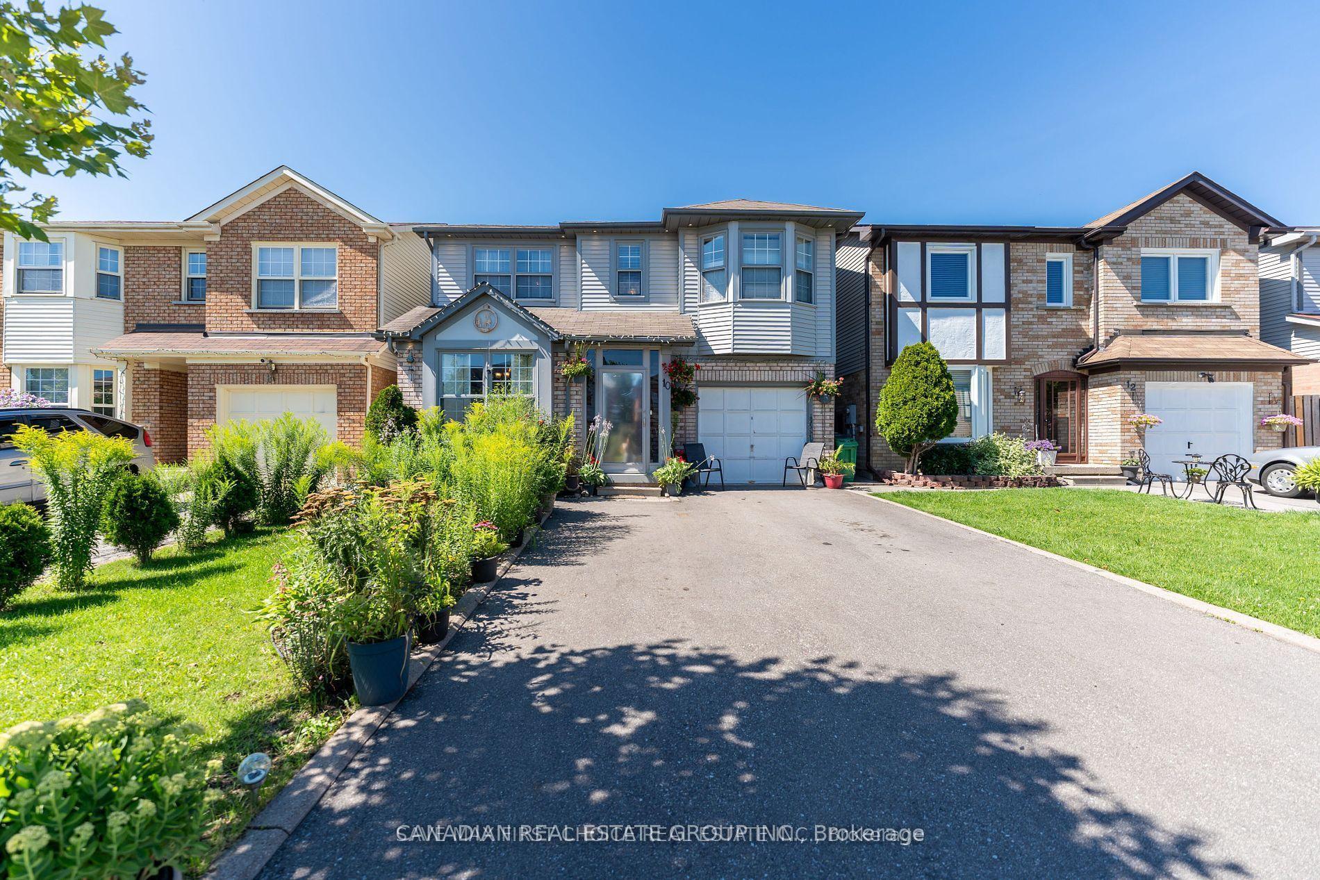 10 Chipmunk Crescent, Brampton — Detached for lease, photo 1