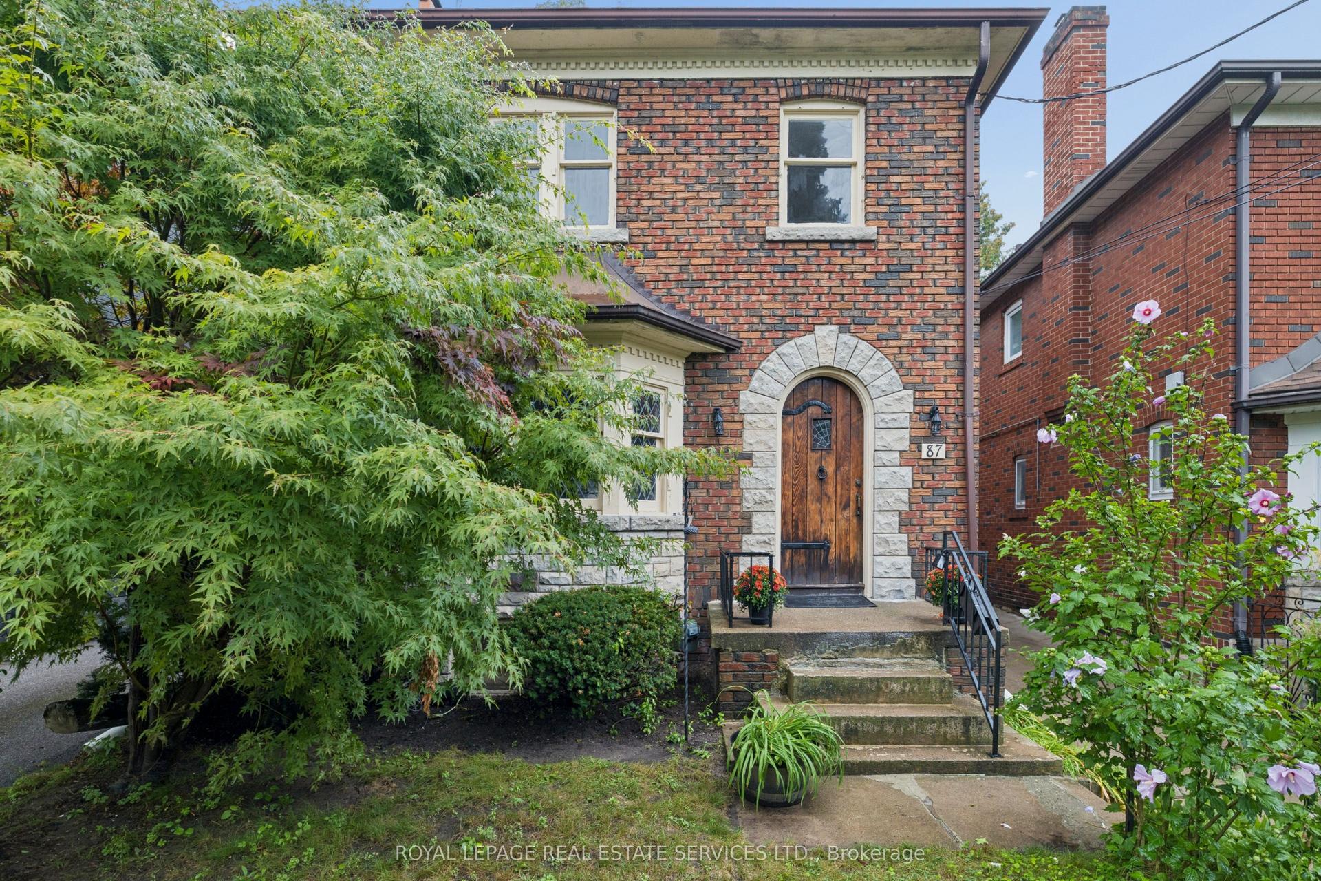 87 Riverview Gardens, Toronto — Detached for sale, photo 1