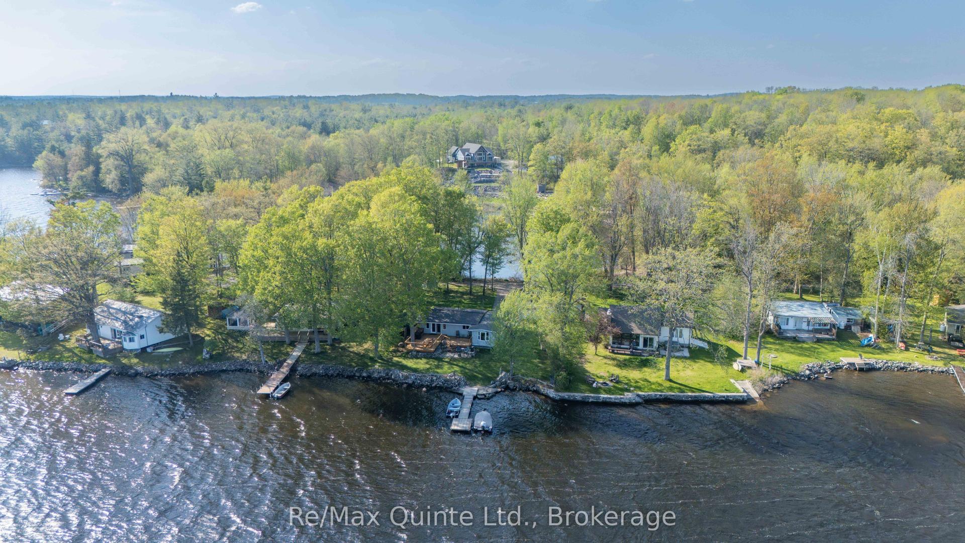 585 Pine Point Lane — photo 1