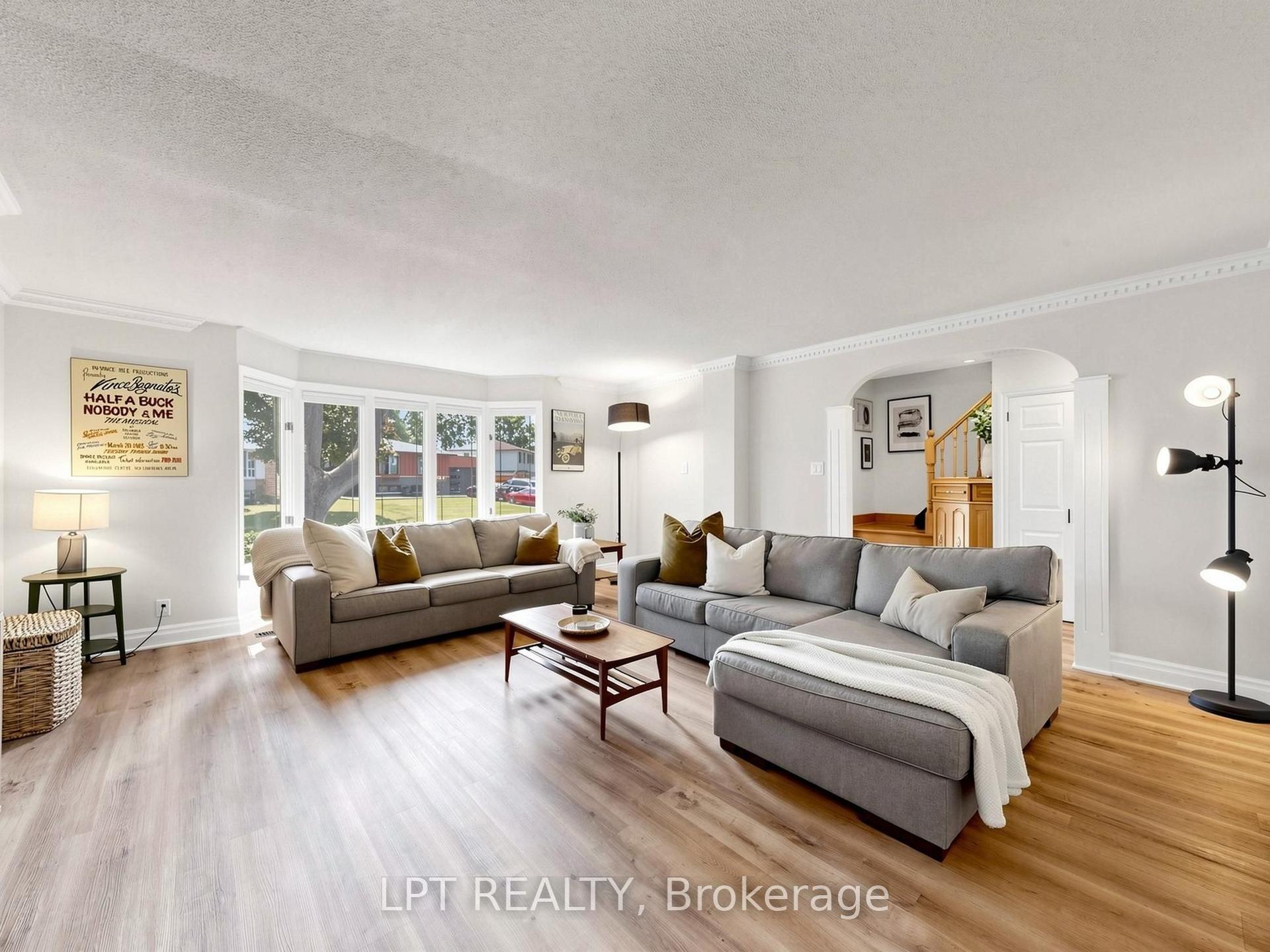 70 Roberts Crescent, Brampton — Detached for sale, photo 1