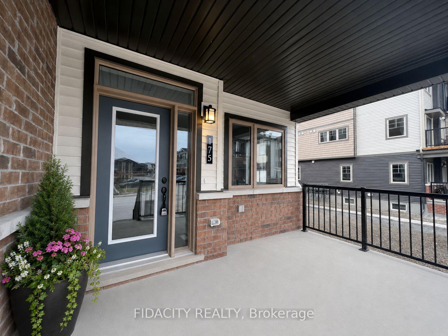 175 Anthracite Private — photo 1