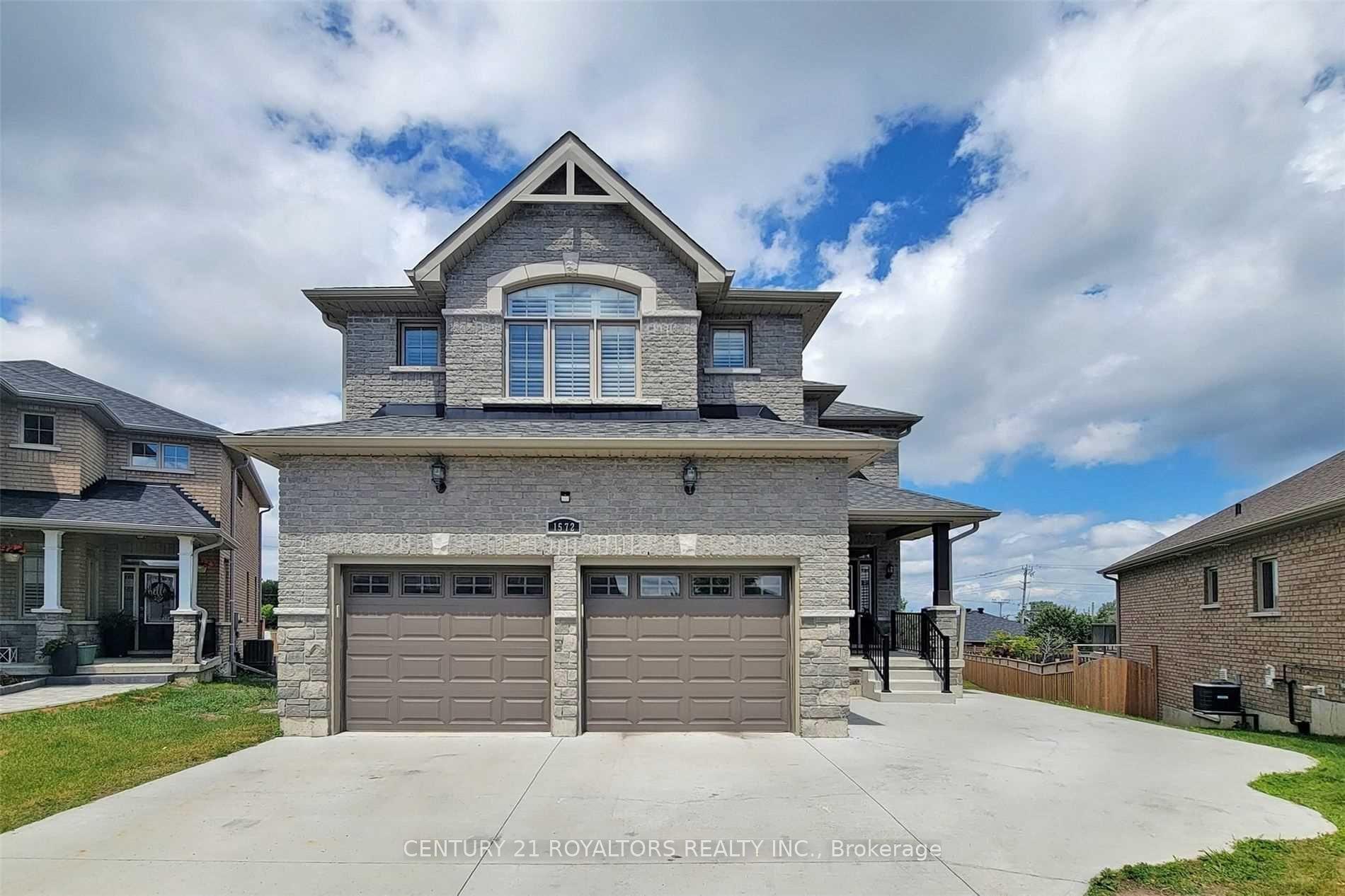 1572 Cahill Drive — photo 1