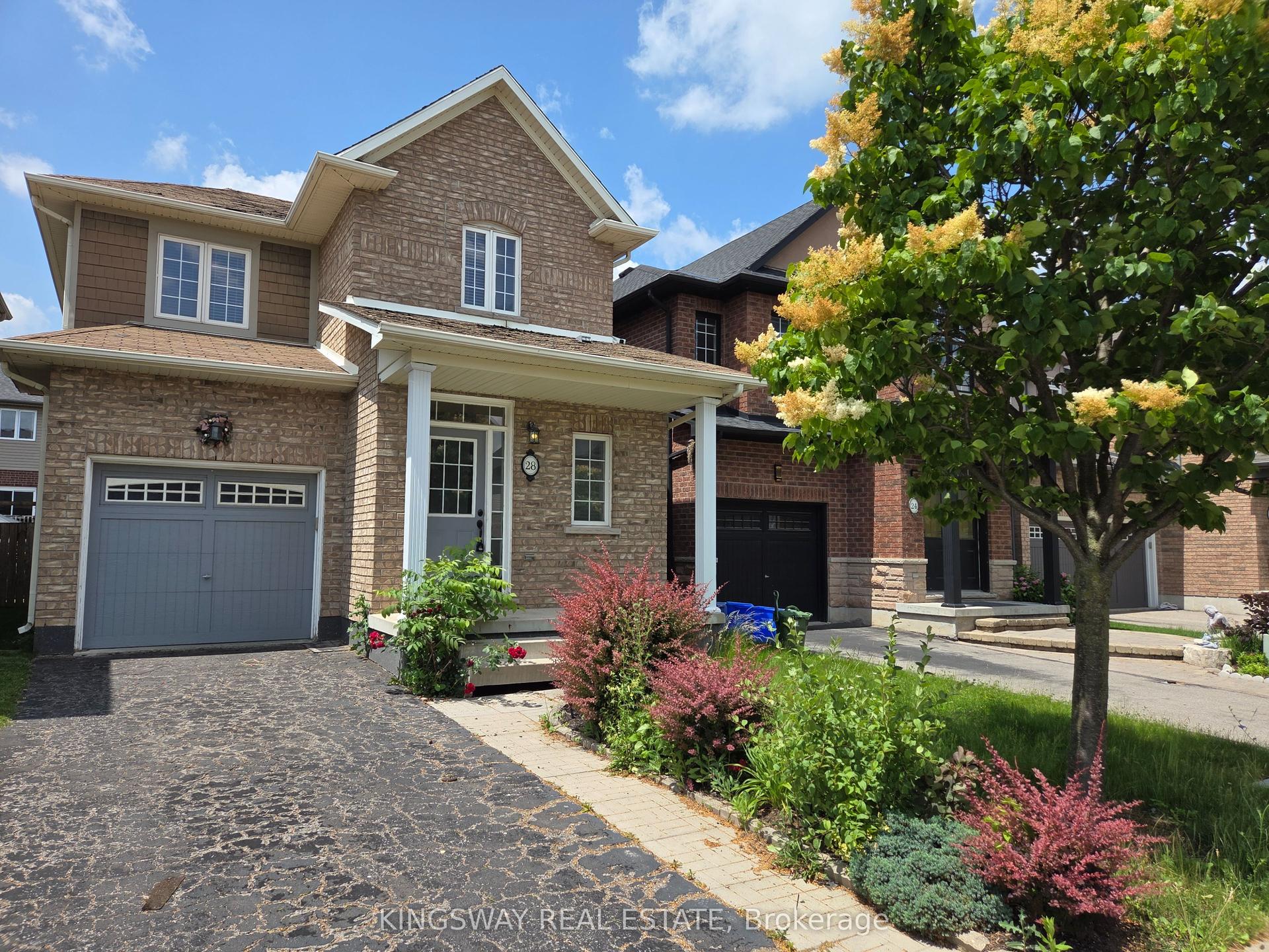 28 Tidemore Heights, Hamilton — Detached for lease, photo 1