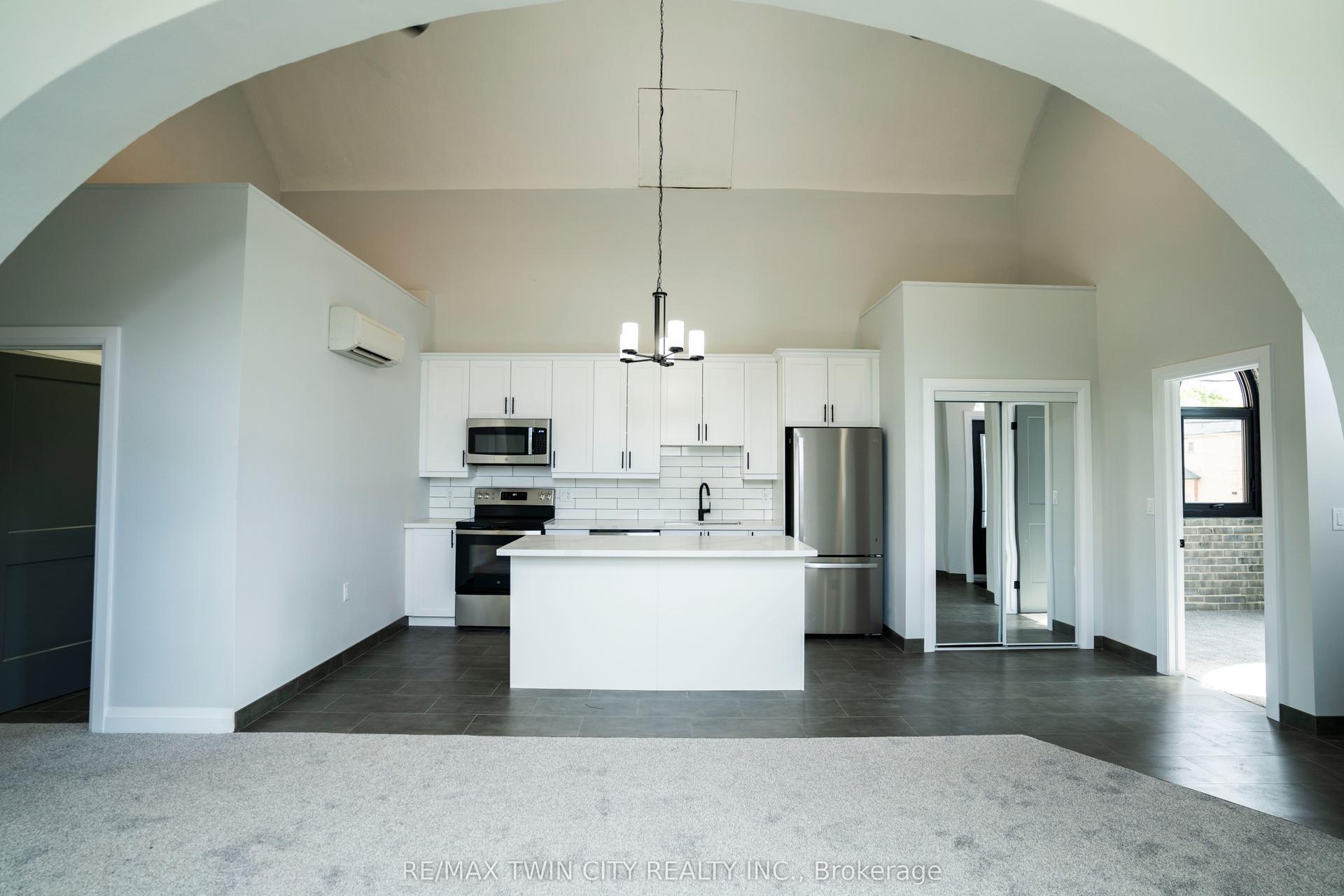 130 Elgin Street 6 #6 — photo 1