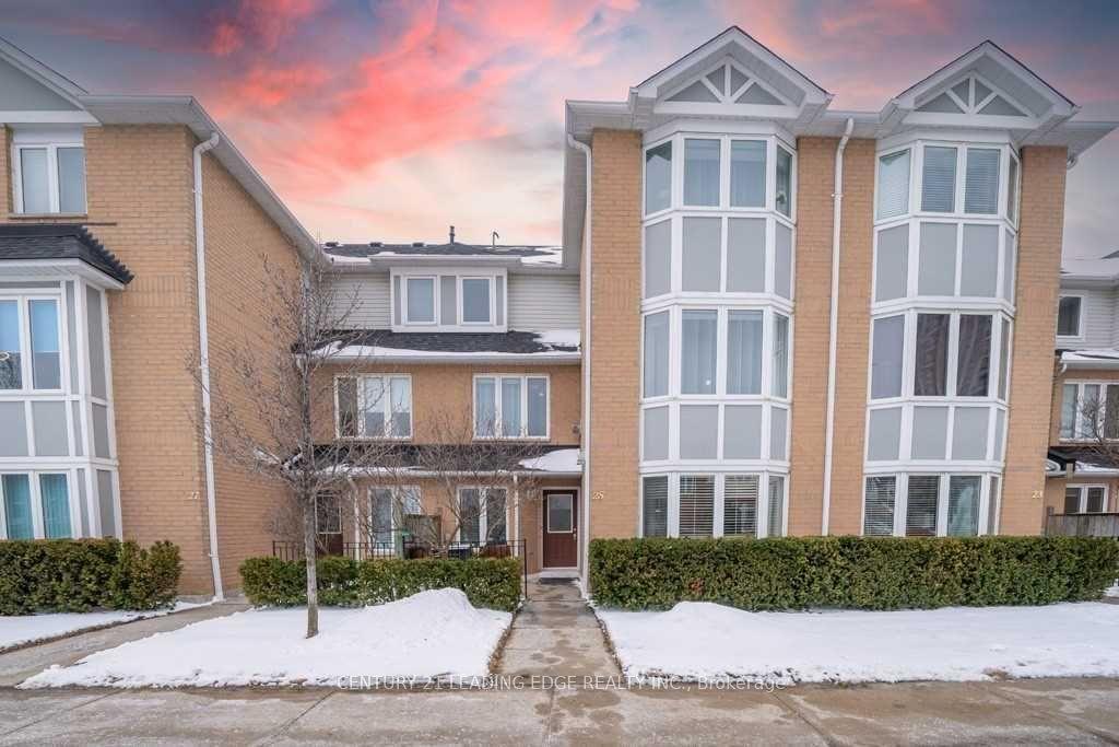25 Mondeo Drive, Toronto — Condo Town for lease, photo 1