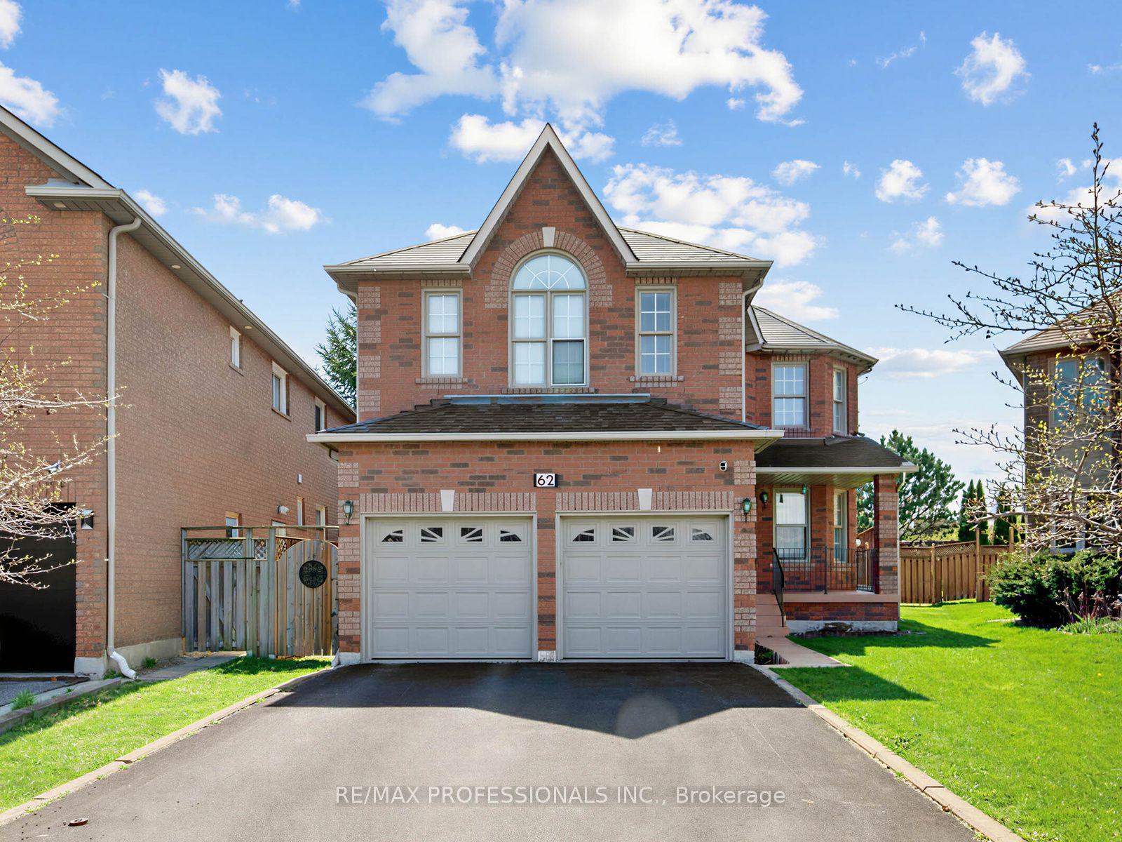 62 Banington Crescent — photo 1