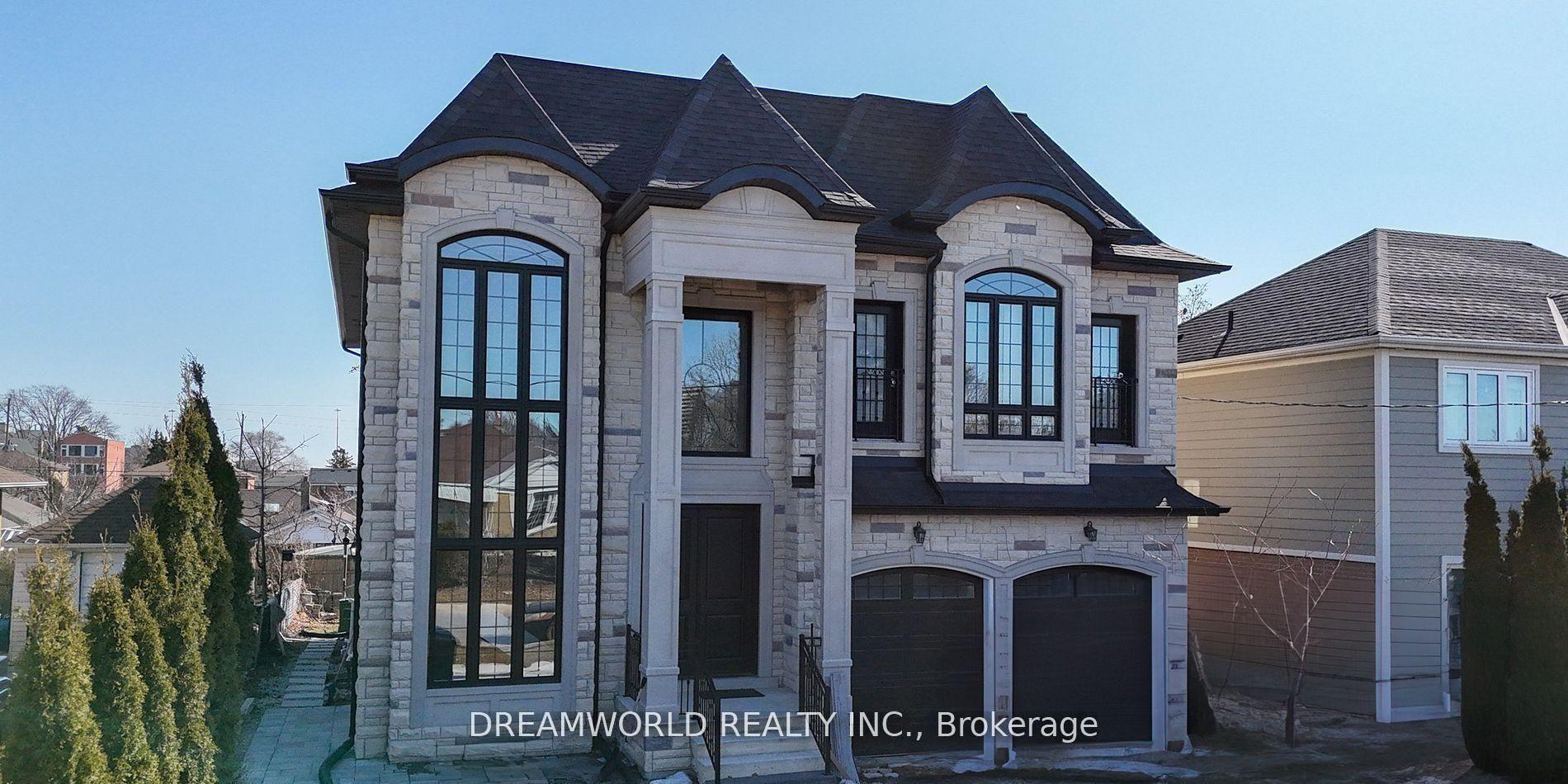 43 William Cragg Drive — photo 1