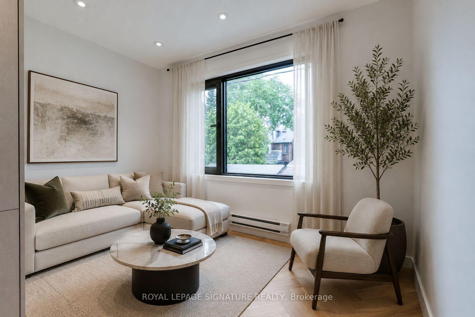 390 Palmerston Boulevard Laneway #Laneway, Toronto — Detached for lease, photo 1