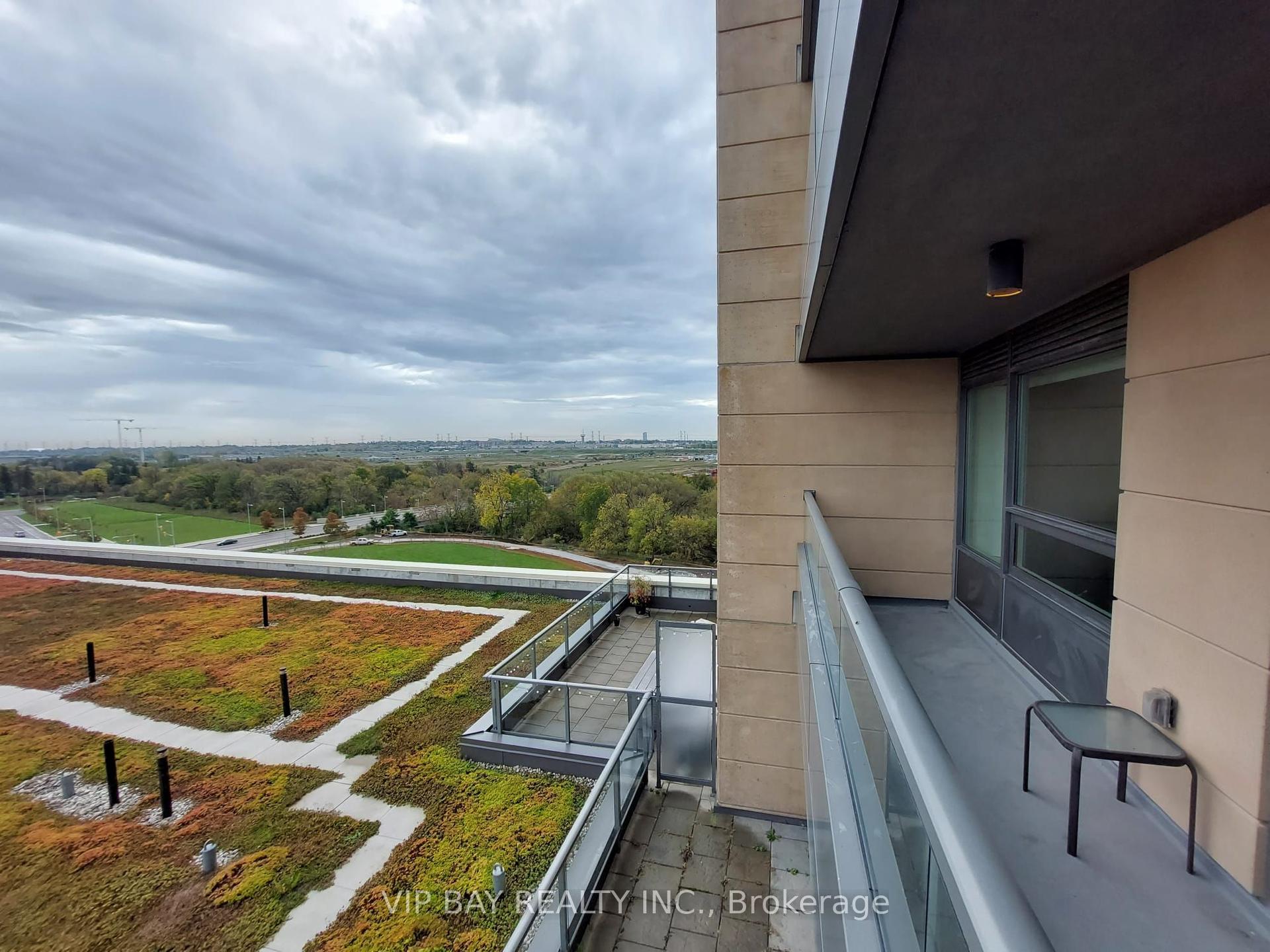 18 Uptown Drive 1103 #1103 — photo 1