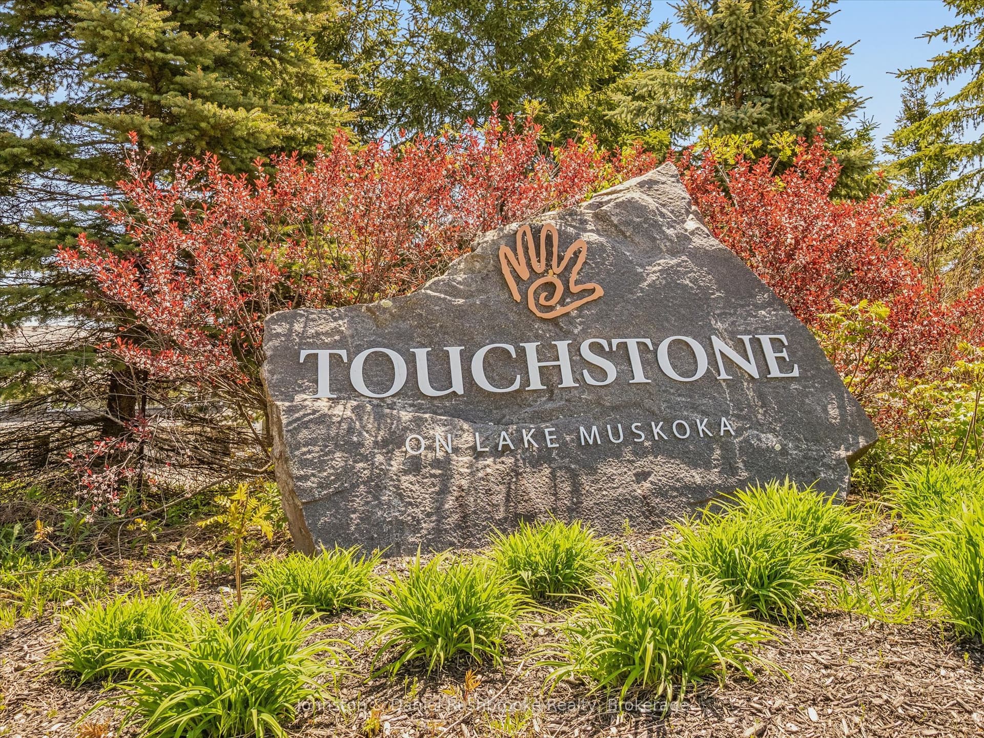 1869 Muskoka Road 118 W Highway BTVE104 #BTVE104 — photo 1