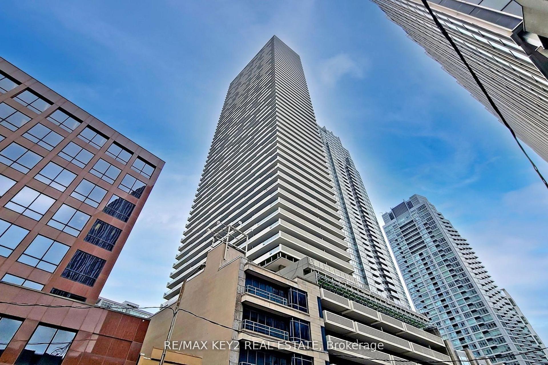 2221 Yonge Street 4510 #4510 — photo 1
