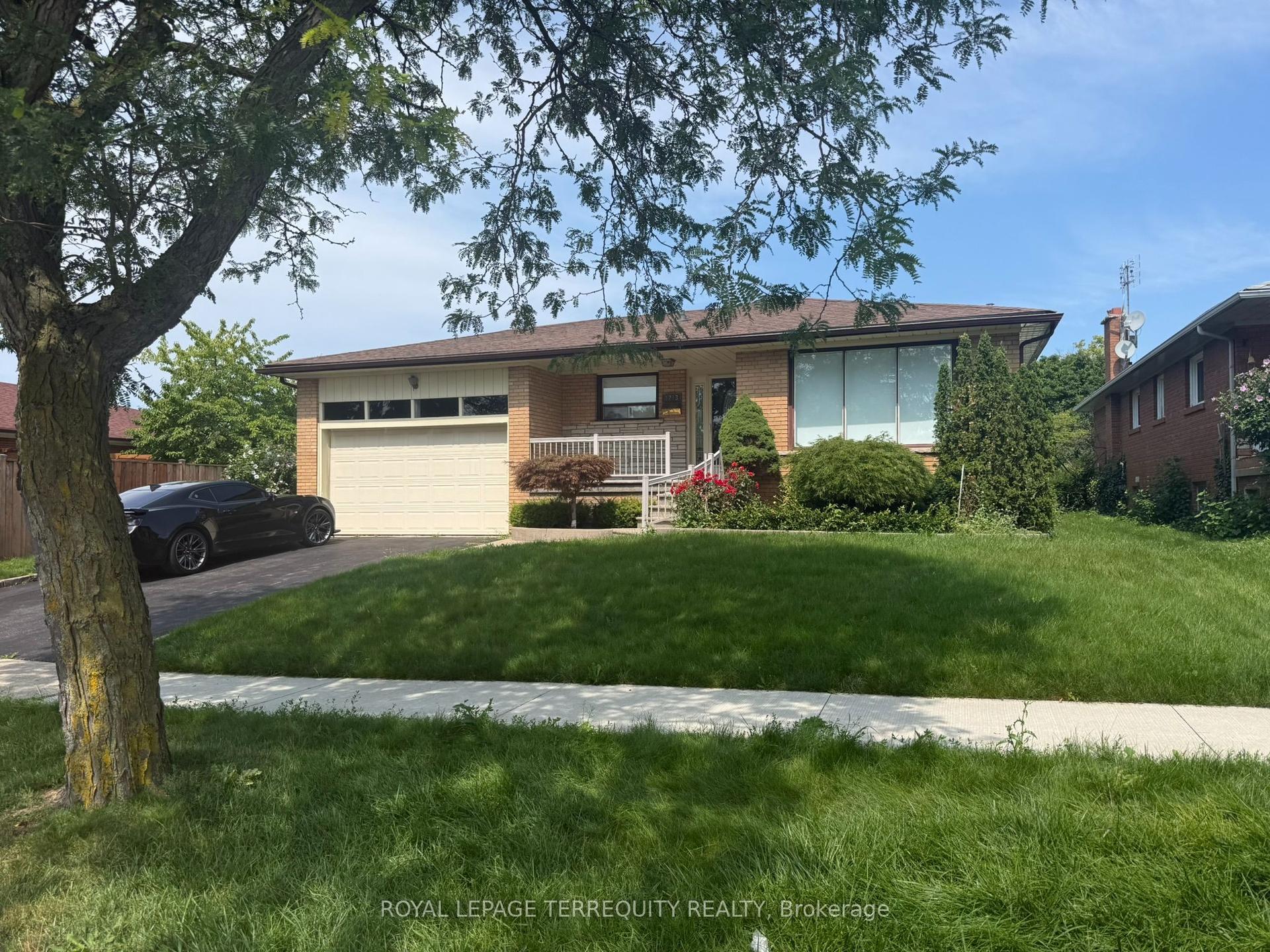 1213 Shamir Crescent, Mississauga — Detached for lease, photo 1